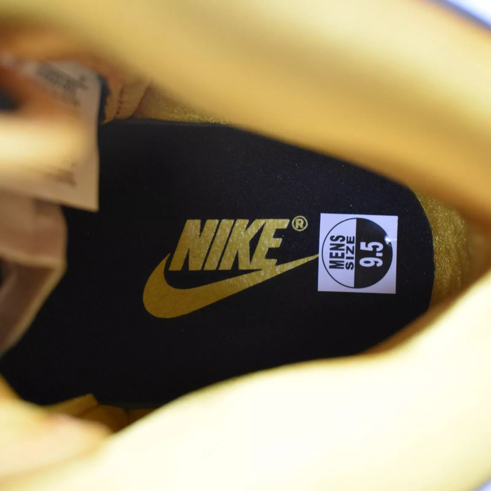 Nike Nike Dunk Hgh Retro PRM Wu Tang Black Yellow Leather Size US 9.5 / EU 42-43 - 12 Thumbnail