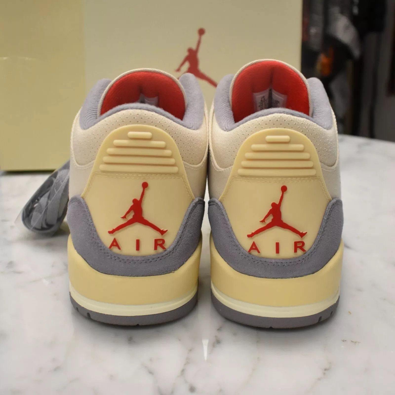 Jordan Brand × Nike Air Jordan 3 Retro SE Muslin Beige Red Sneakers Size US 8.5 / EU 41-42 - 5 Thumbnail