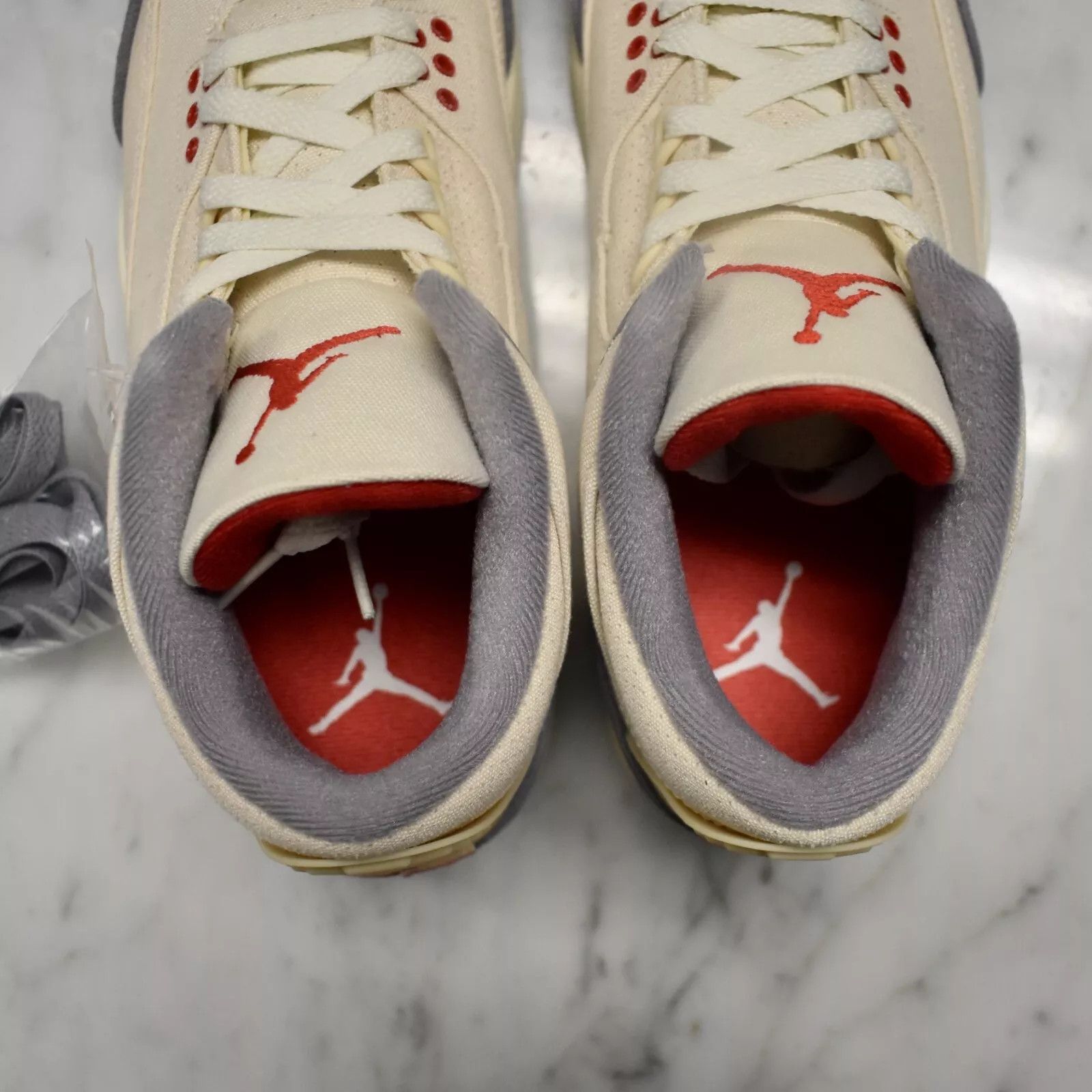 Jordan Brand × Nike Air Jordan 3 Retro SE Muslin Beige Red Sneakers Size US 8.5 / EU 41-42 - 9 Thumbnail