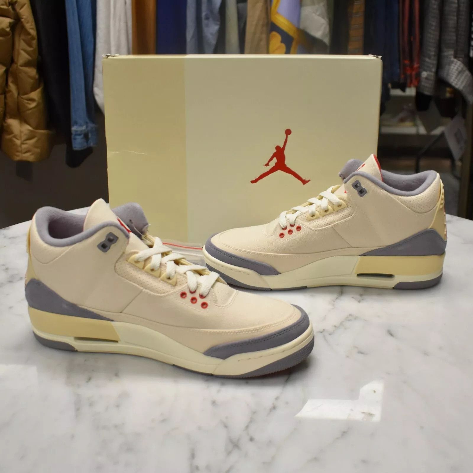 Jordan Brand × Nike Air Jordan 3 Retro SE Muslin Beige Red Sneakers Size US 8.5 / EU 41-42 - 3 Thumbnail