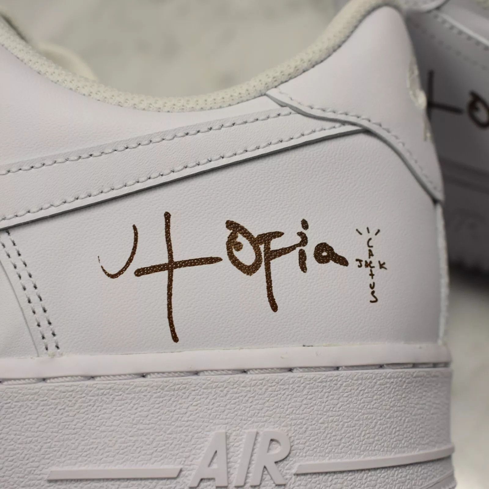 Nike × Travis Scott Nike Air Force 1 Low UTOPIA Travis Scott Cactus Jack White Size US 13 / EU 46 - 9 Thumbnail