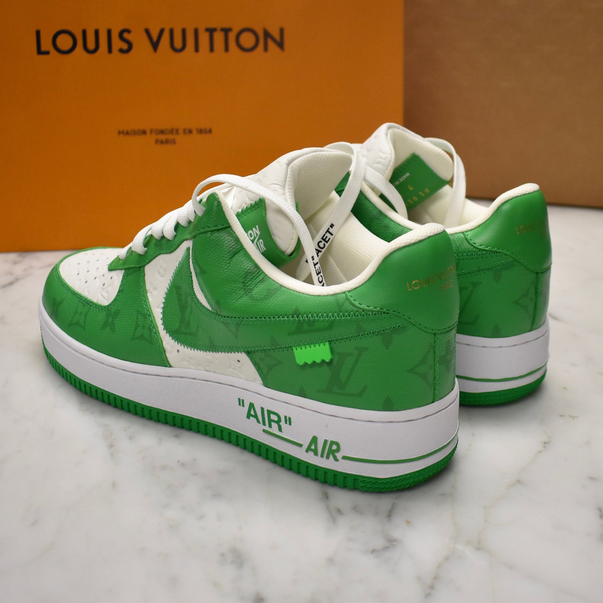 Louis Vuitton × Nike × Virgil Abloh Louis Vuitton Nike Air Force 1 White Pine Green Sneakers Size US 9 / EU 42 - 5 Thumbnail