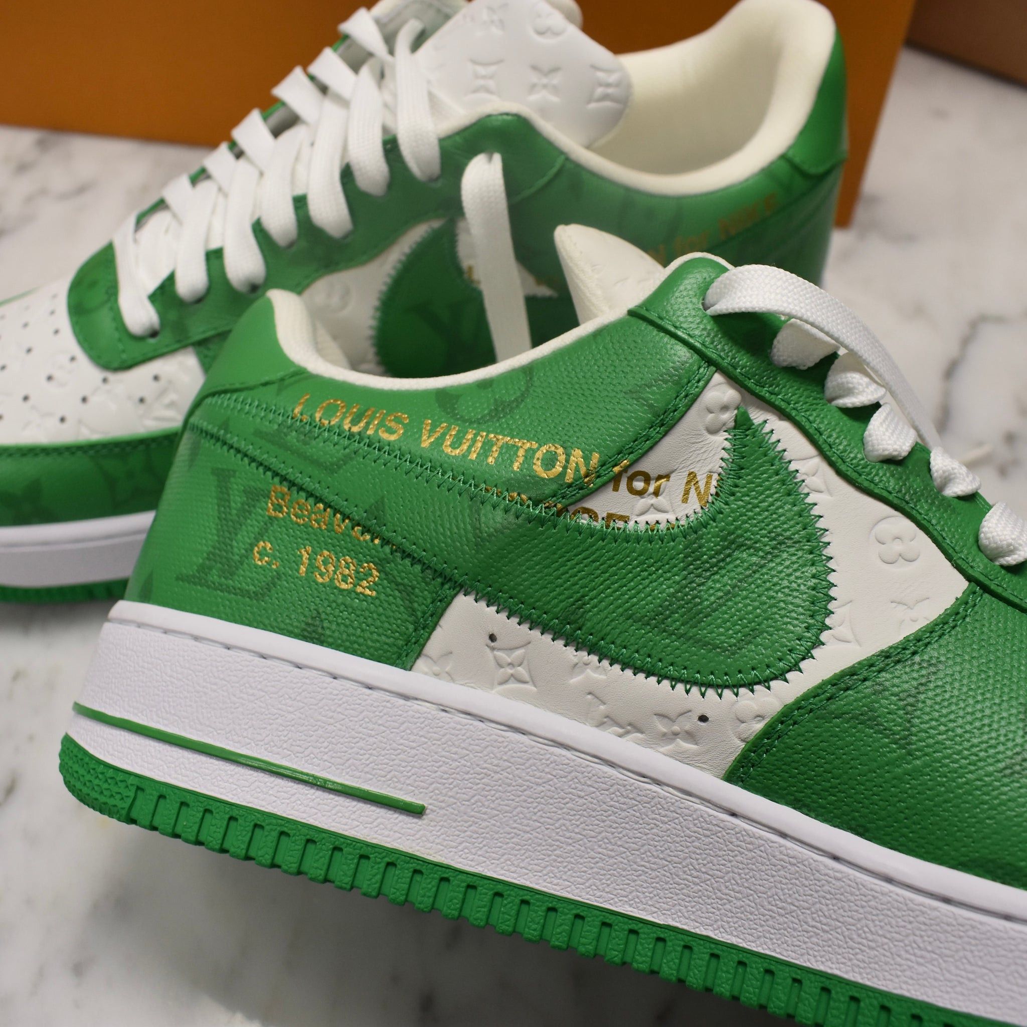Louis Vuitton × Nike × Virgil Abloh Louis Vuitton Nike Air Force 1 White Pine Green Sneakers Size US 9 / EU 42 - 11 Thumbnail