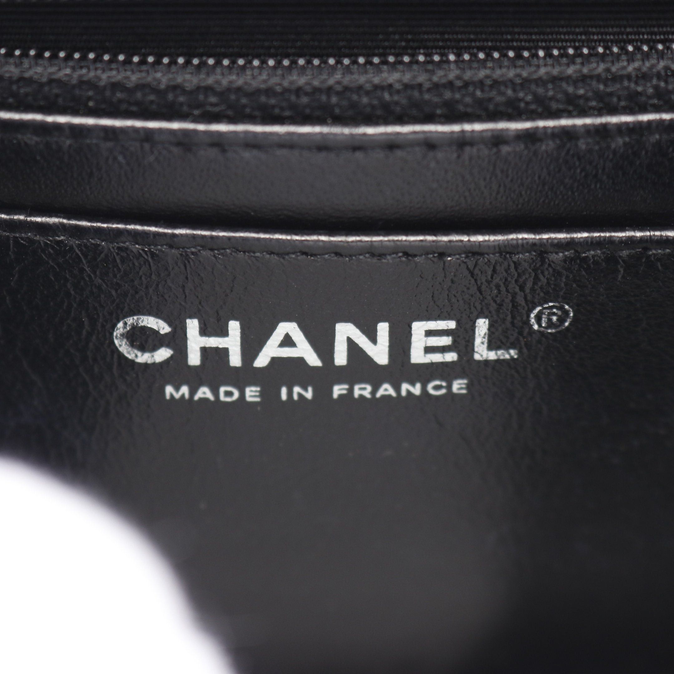 Chanel Chanel Mini Matelasse Chain Shoulder Bag Caviar Skin Black Silver Hardware Size ONE SIZE - 4 Thumbnail