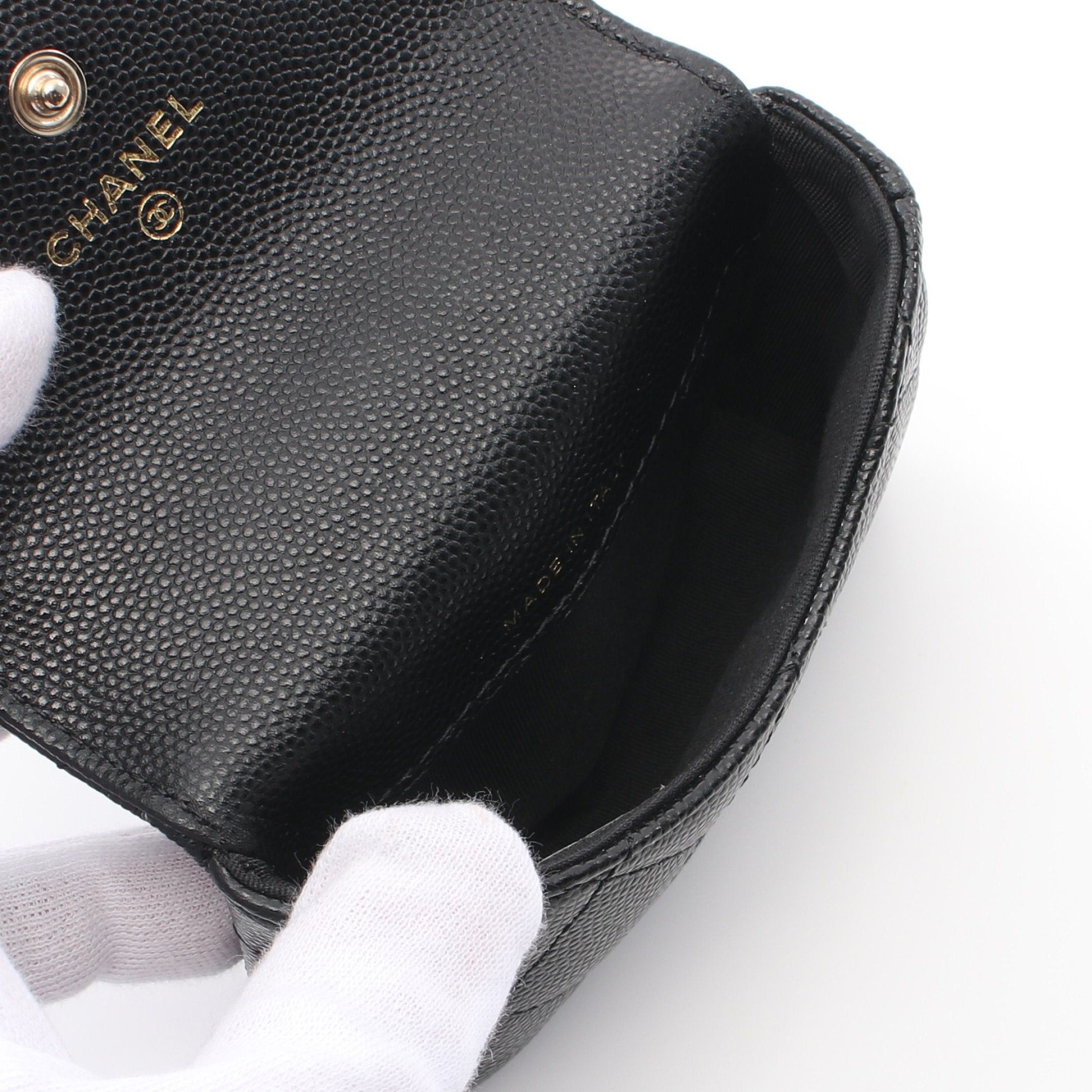 Chanel Chanel Matelasse Chain Flap Coin Purse Card Case Caviar Skin Fake Pearl Black Gold Hardware With Strap Size ONE SIZE - 3 Thumbnail