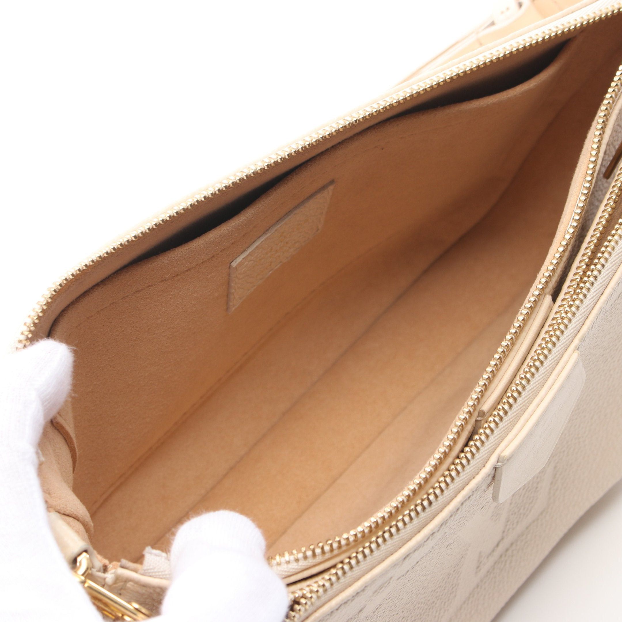 Louis Vuitton Louis Vuitton Multy Pochette Accessoires Monogram Empreinte Claim Shoulder Bag Leather Ivory Size ONE SIZE - 3 Thumbnail