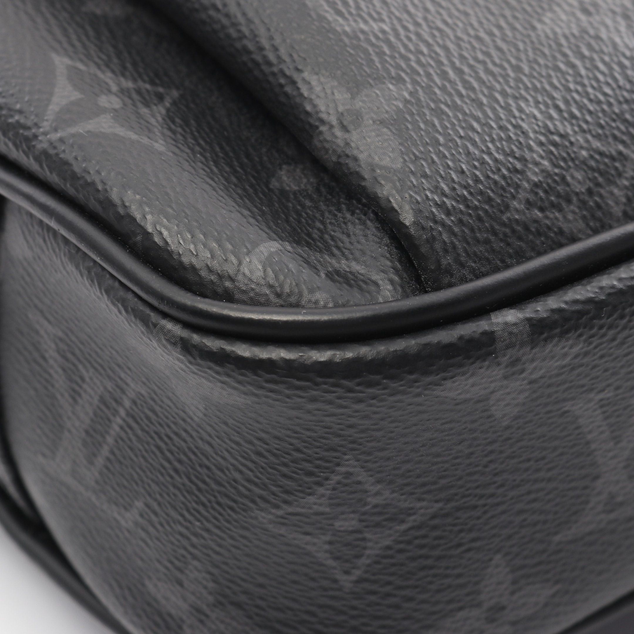 Louis Vuitton Louis Vuitton Bum Bag Monogram Eclipse Body Waist Leather Black Size ONE SIZE - 6 Thumbnail