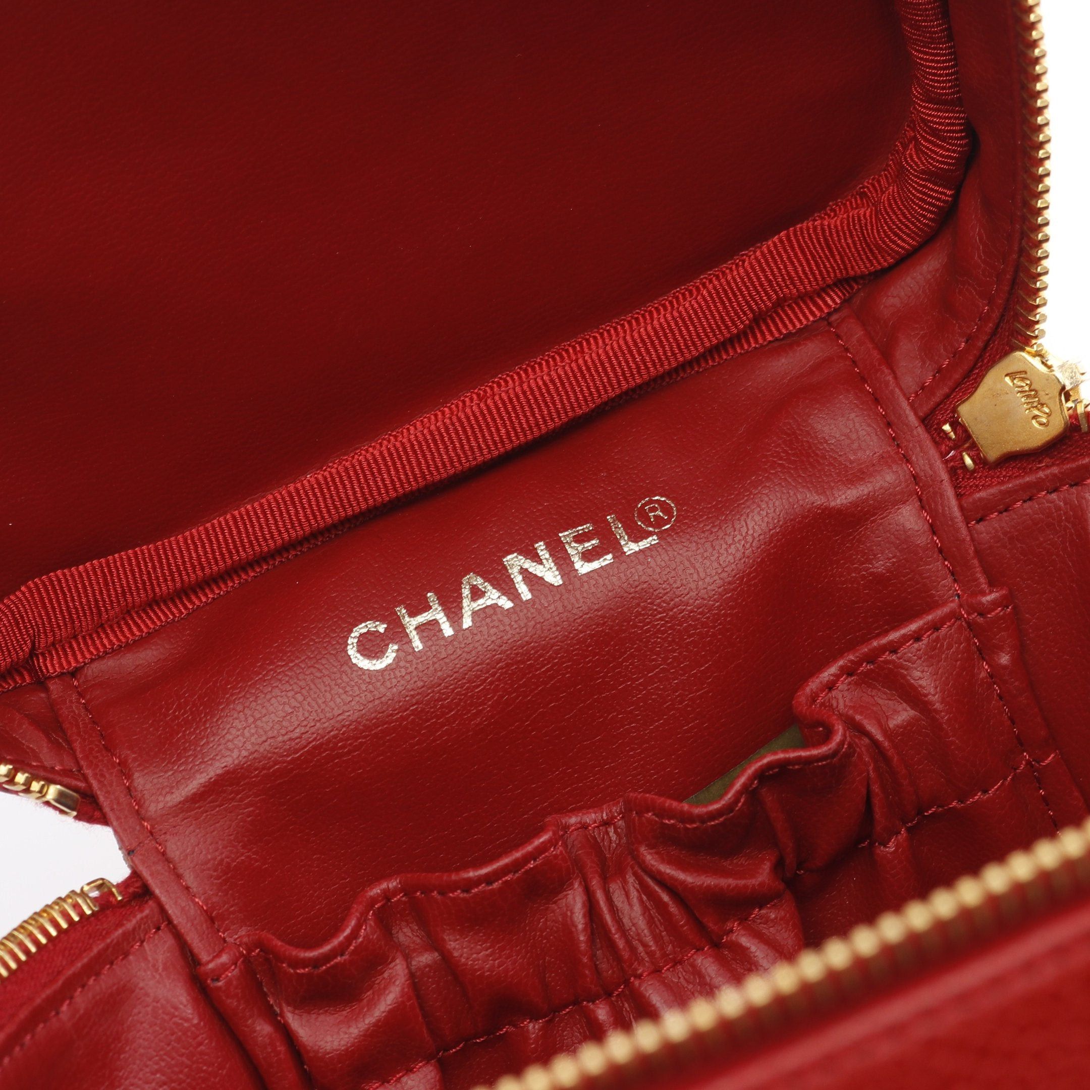 Chanel Chanel Coco Mark Handbag Vanity Bag Caviar Skin Red Gold Hardware Size ONE SIZE - 4 Thumbnail