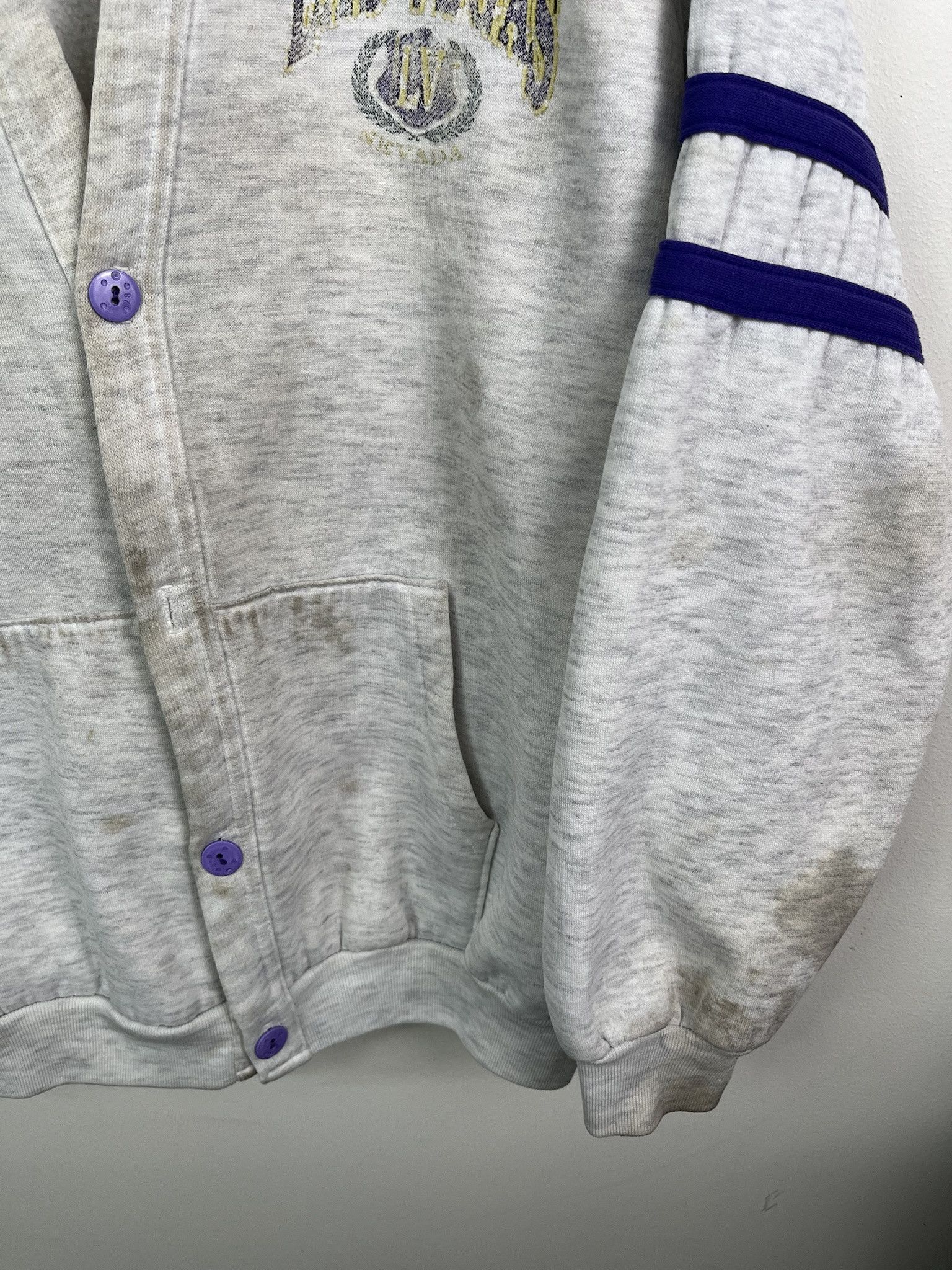 Vacation Vintage 1990s Las Vegas Cardigan Sweatshirt SIze L Size US L / EU 52-54 / 3 - 4 Thumbnail