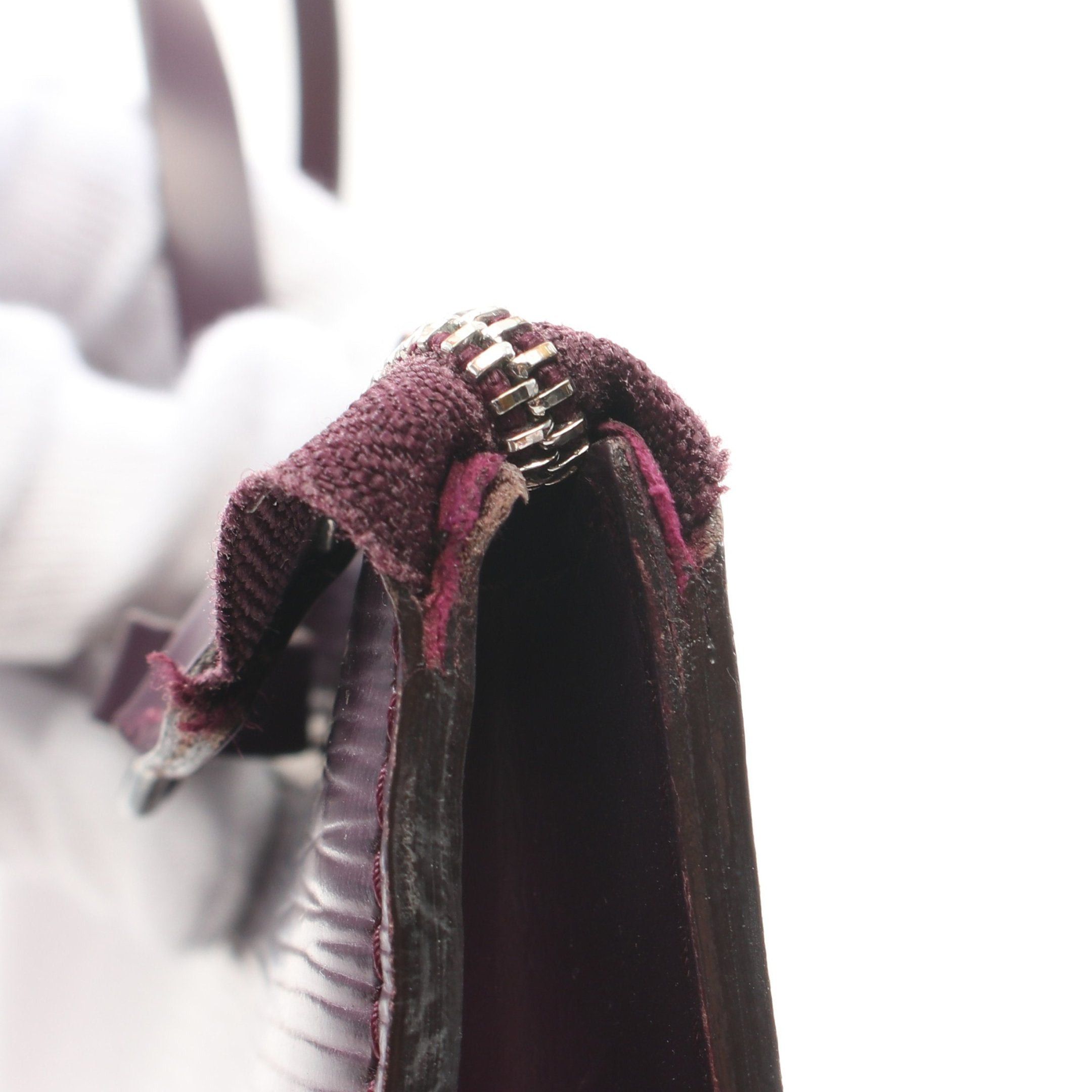Louis Vuitton Louis Vuitton Pochette Accessoires Epi Cassis Handbag Leather Dark Purple Size ONE SIZE - 8 Thumbnail