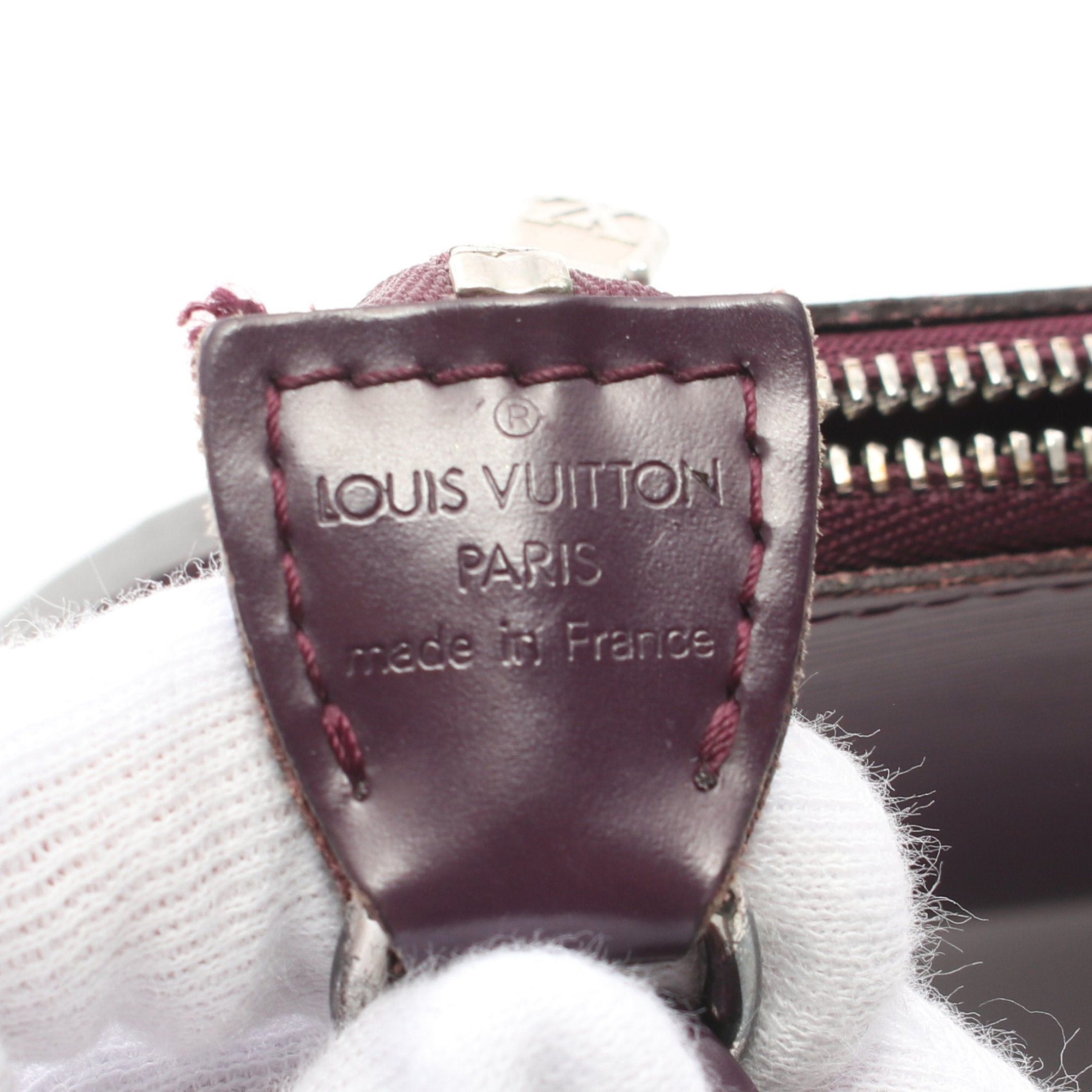 Louis Vuitton Louis Vuitton Pochette Accessoires Epi Cassis Handbag Leather Dark Purple Size ONE SIZE - 4 Thumbnail