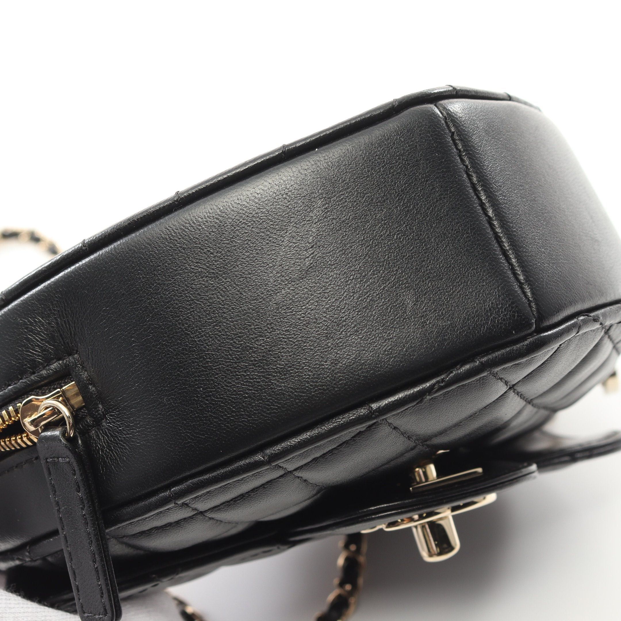 Chanel Chanel Heart Chain Clutch Bag Matelasse Shoulder Lambskin Black Gold Hardware Size ONE SIZE - 7 Thumbnail