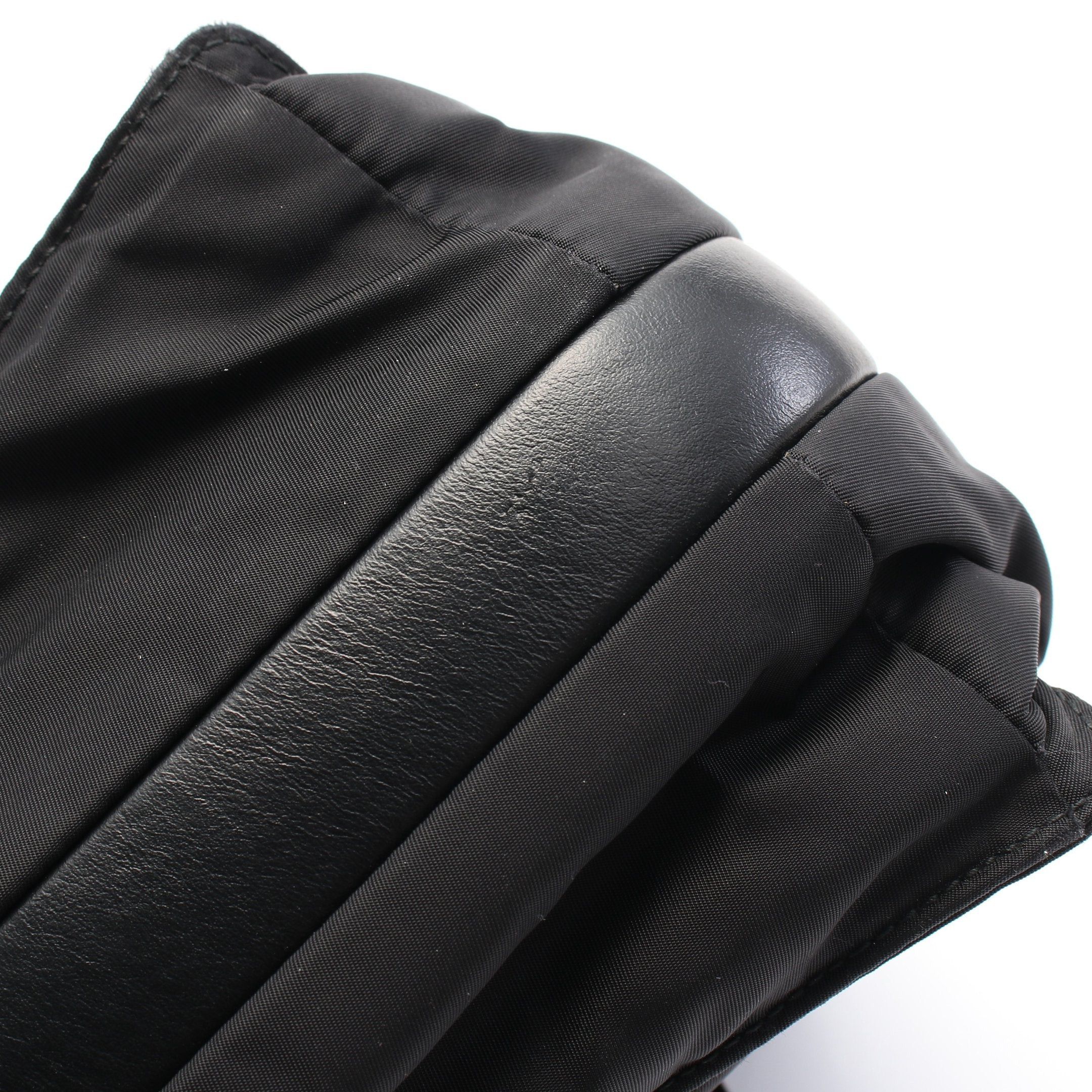 Prada Prada Re-Nylon Large Padet Shoulder Bag Nylon Leather Black Size ONE SIZE - 8 Thumbnail