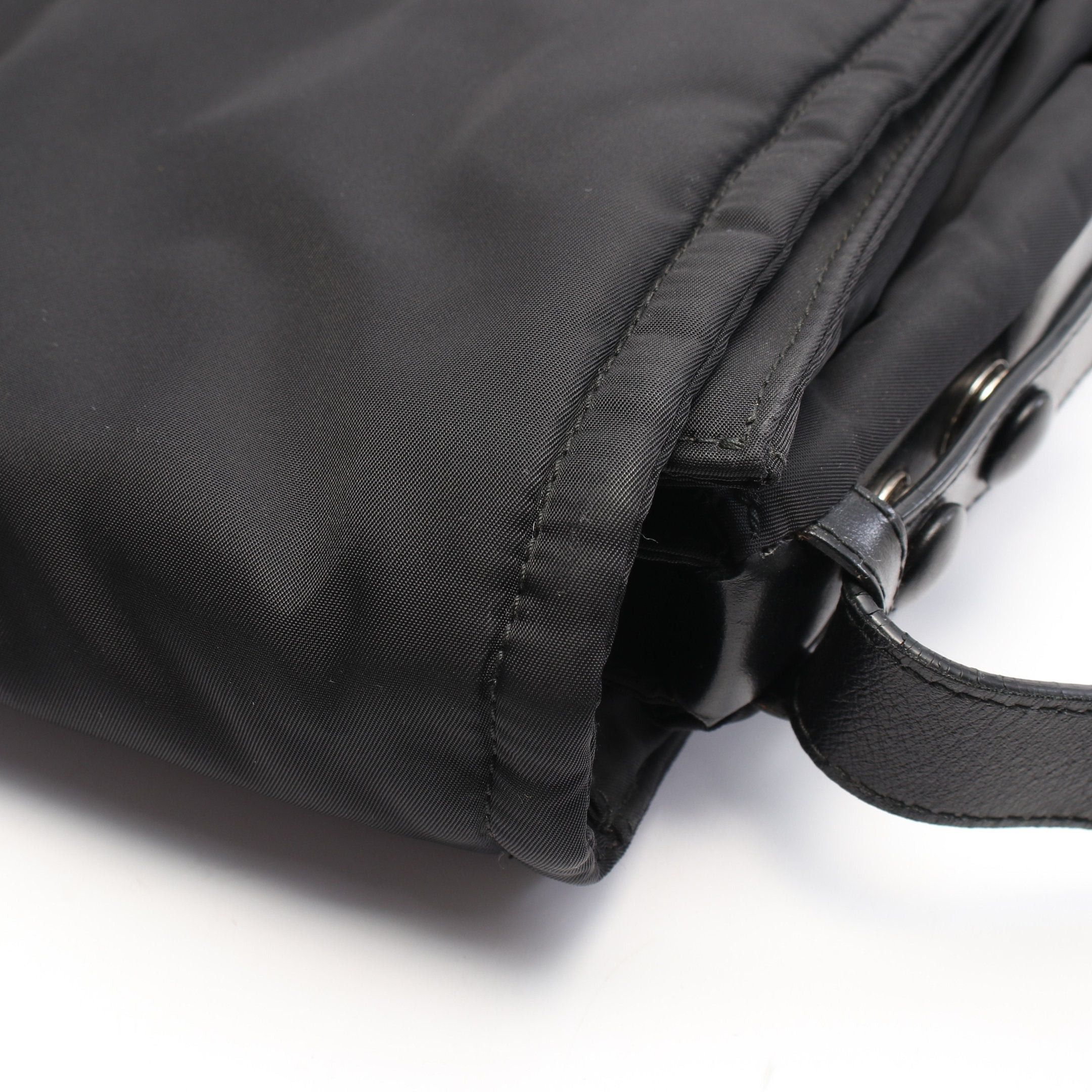 Prada Prada Re-Nylon Large Padet Shoulder Bag Nylon Leather Black Size ONE SIZE - 7 Thumbnail