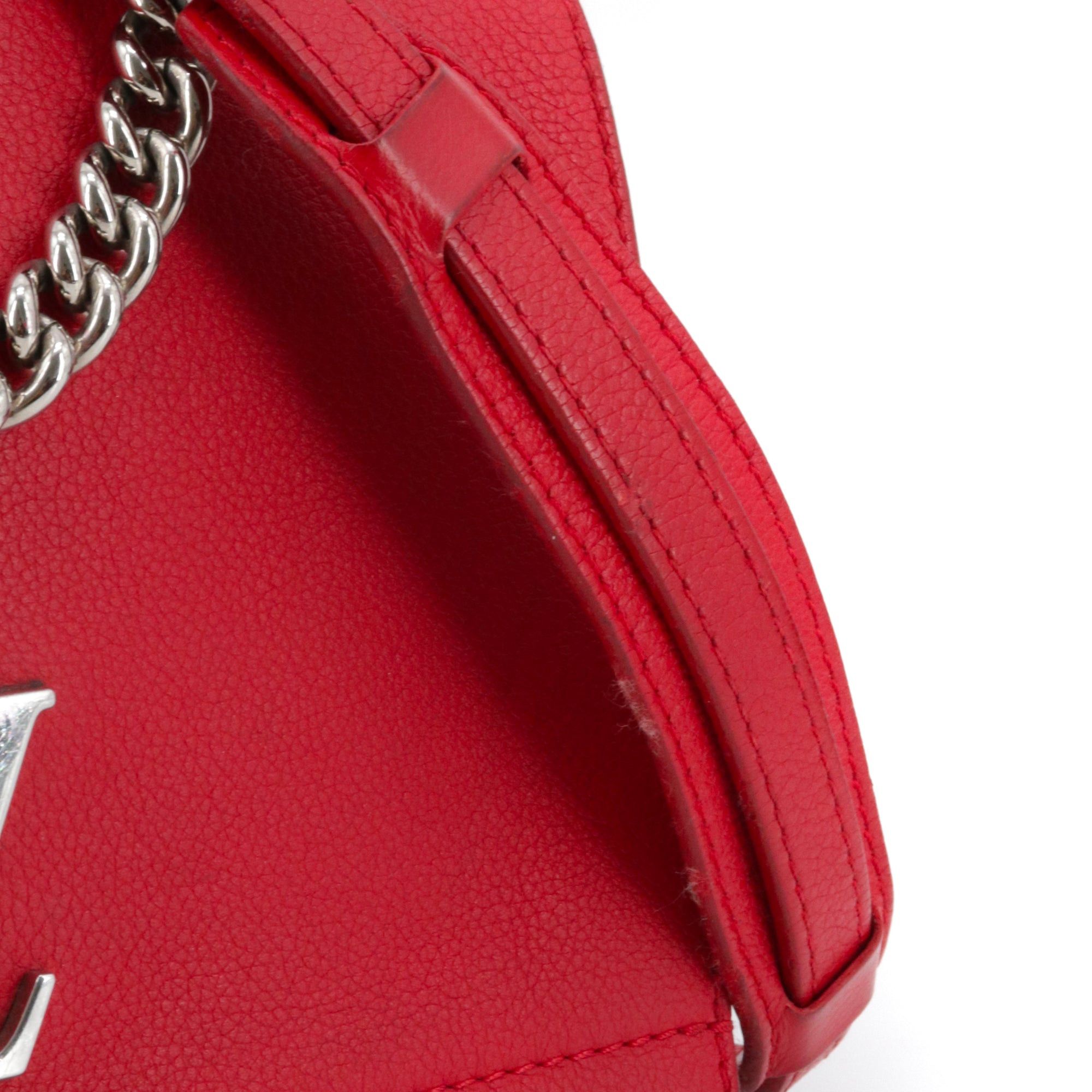Louis Vuitton LOUIS VUITTON - Louis Vuitton Lockme BB handbag in red grained leather Size ONE SIZE - 7 Thumbnail