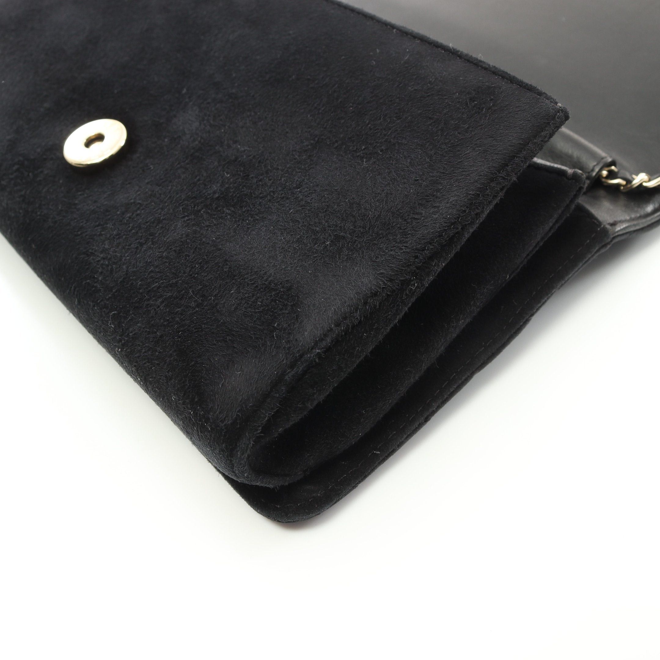 Chanel Chanel Matelasse Chain Shoulder Bag Suede Black Gold Hardware Rhinestone Fake Pearl Size ONE SIZE - 7 Thumbnail