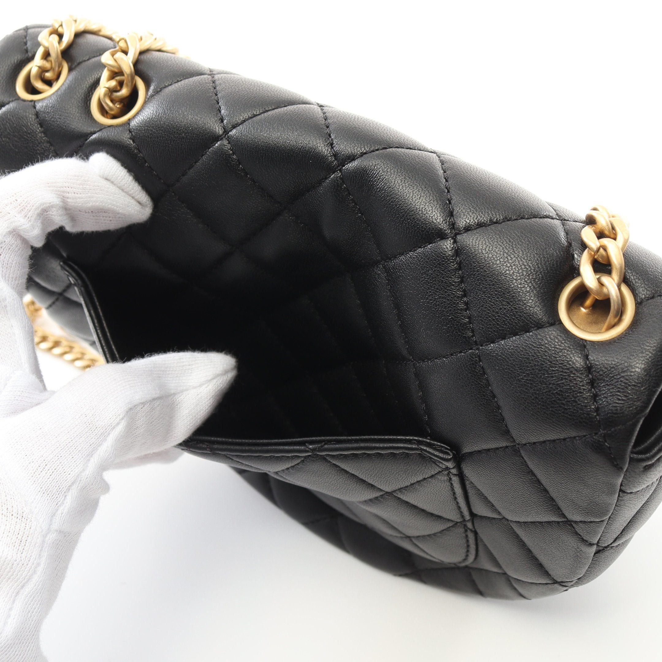 Chanel Chanel Matelasse Chain Shoulder Bag Lambskin Black Gold Hardware Size ONE SIZE - 7 Thumbnail