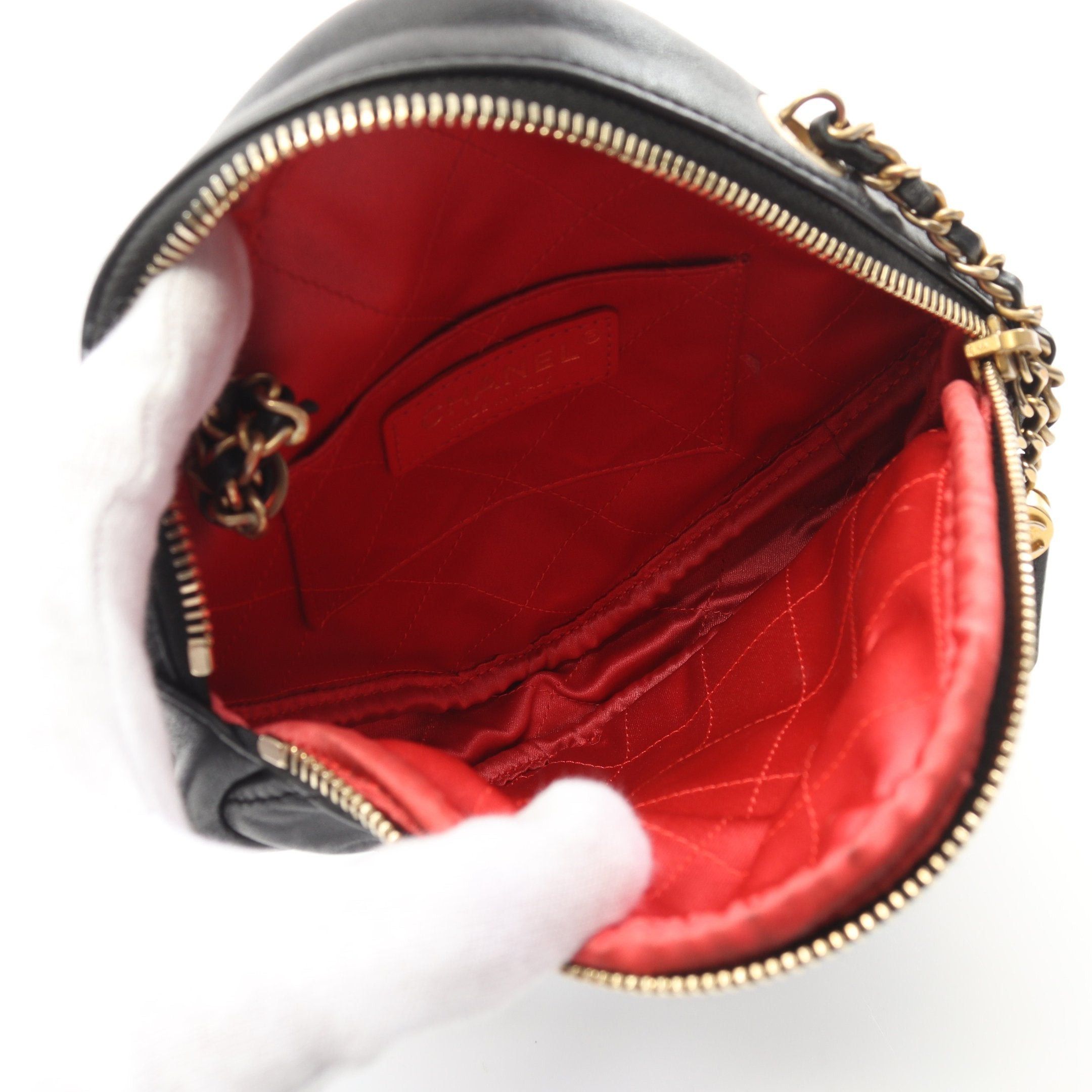 Chanel Chanel Matelasse Chain Shoulder Bag Lambskin Black Gold Hardware Size ONE SIZE - 3 Thumbnail