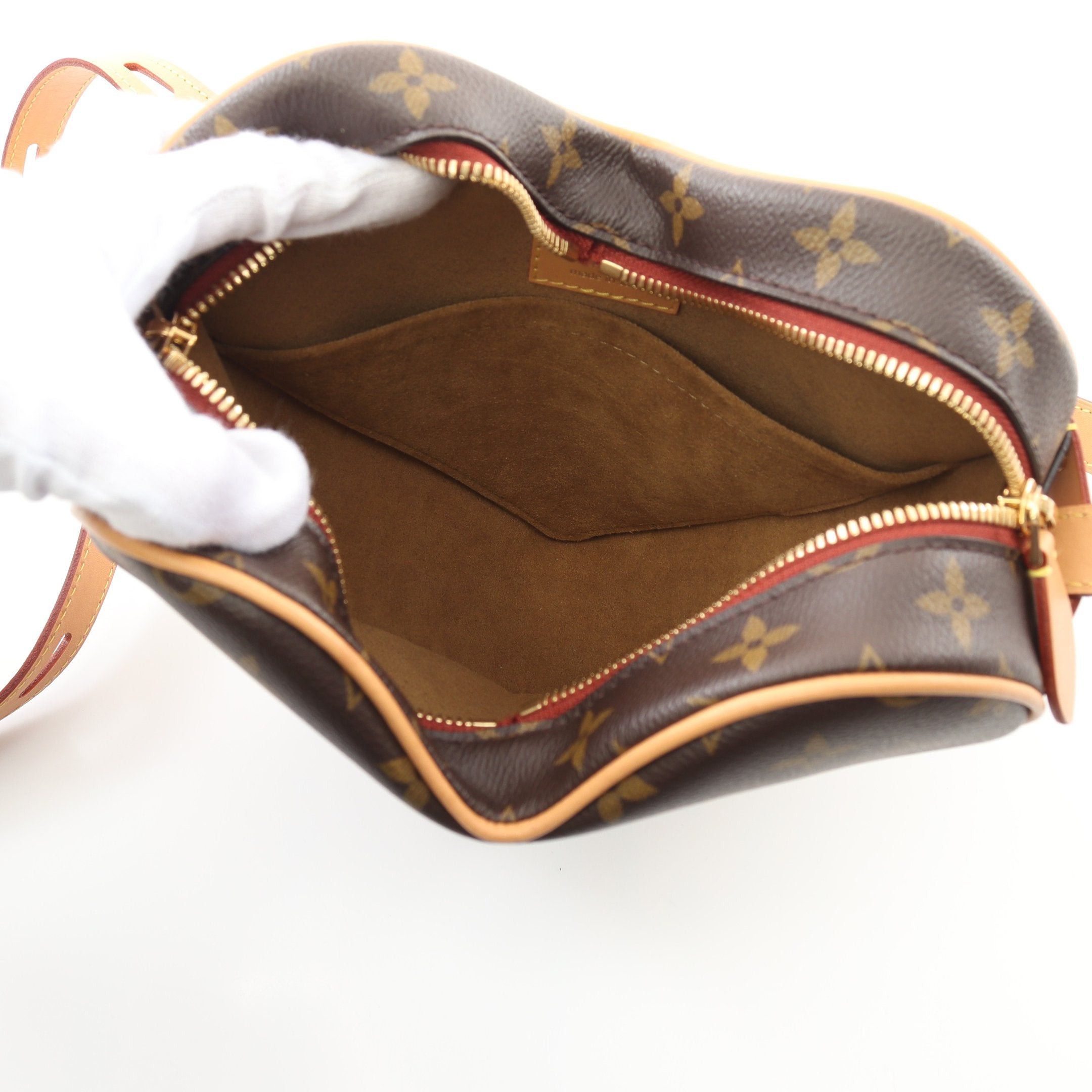 Louis Vuitton Louis Vuitton Sack Cool Monogram Shoulder Bag Leather Brown Size ONE SIZE - 3 Thumbnail