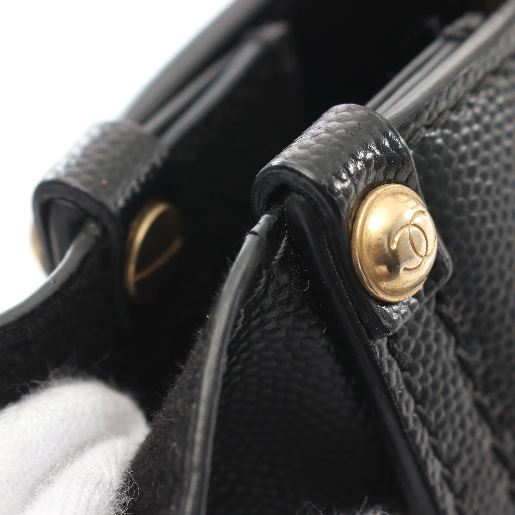 Chanel Chanel Deauville Chain Shoulder Bag Tote Caviar Skin Black Gold Hardware Size ONE SIZE - 6 Thumbnail