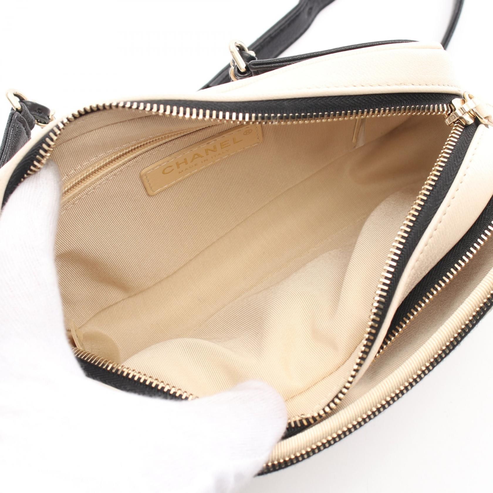 Chanel Chanel Matelasse Body Bag Waist Leather Light Beige White Black Gold Hardware Size ONE SIZE - 3 Thumbnail