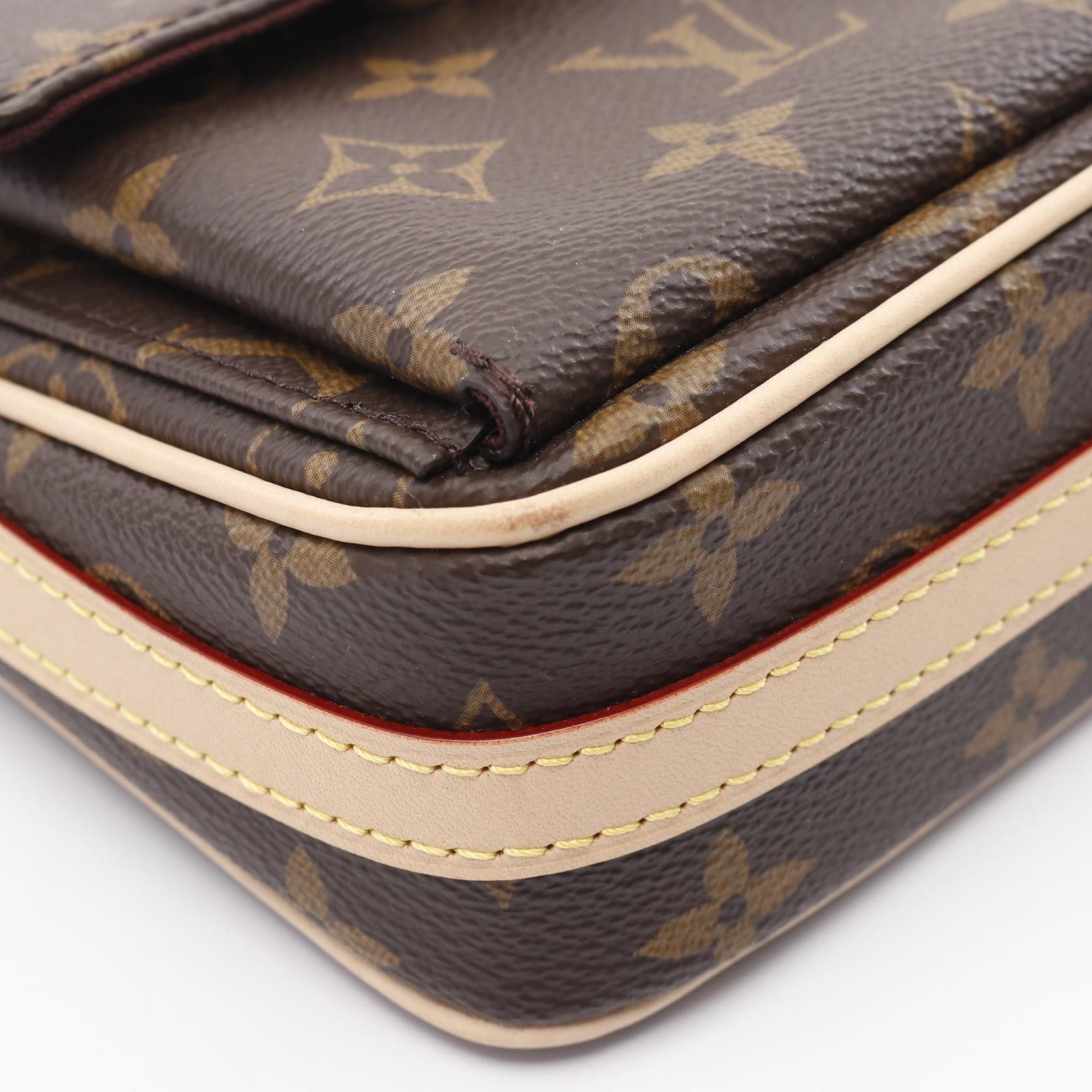 Louis Vuitton Louis Vuitton Vivasite Monogram One Shoulder Bag Leather Brown Size ONE SIZE - 5 Thumbnail