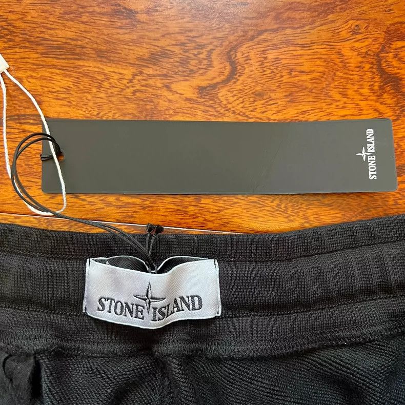 Stone Island Black Stone Island Shorts for Men Size US 30 / EU 46 - 3 Thumbnail