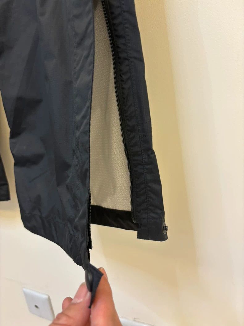 Canada Goose Black Outdoor Zippered Pants with Slits Size US 32 / EU 48 - 4 Thumbnail