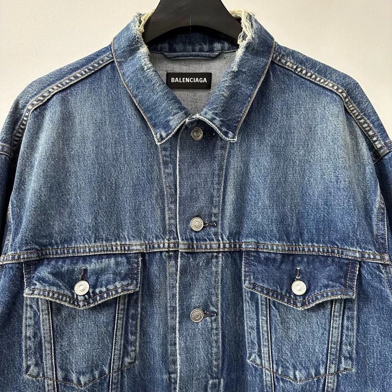 Balenciaga Balenciaga Distressed Denim Jacket Size US L / EU 52-54 / 3 - 4 Thumbnail