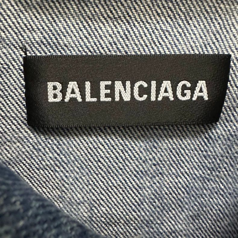 Balenciaga Balenciaga Distressed Denim Jacket Size US L / EU 52-54 / 3 - 7 Thumbnail