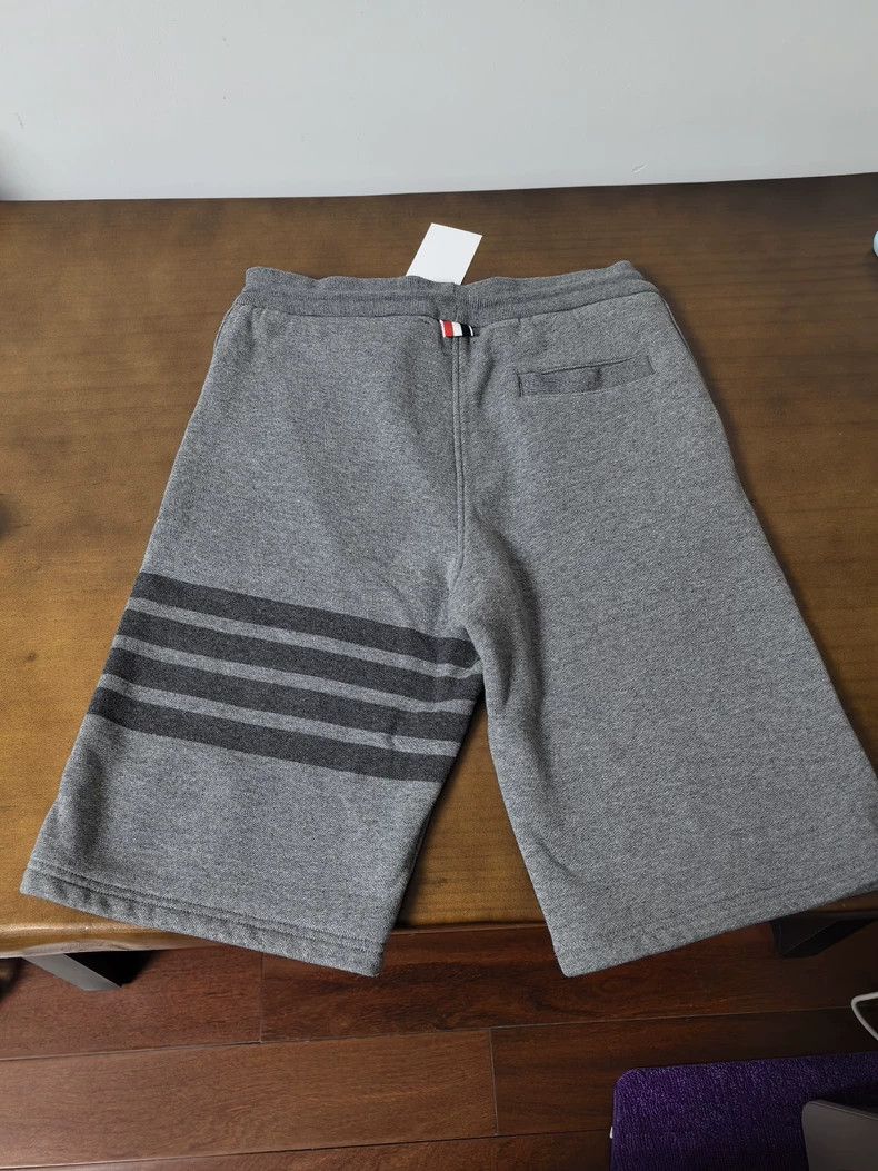 Thom Browne Thom Browne Men's Shorts in Gray-dmc Size US 32 / EU 48 - 6 Thumbnail
