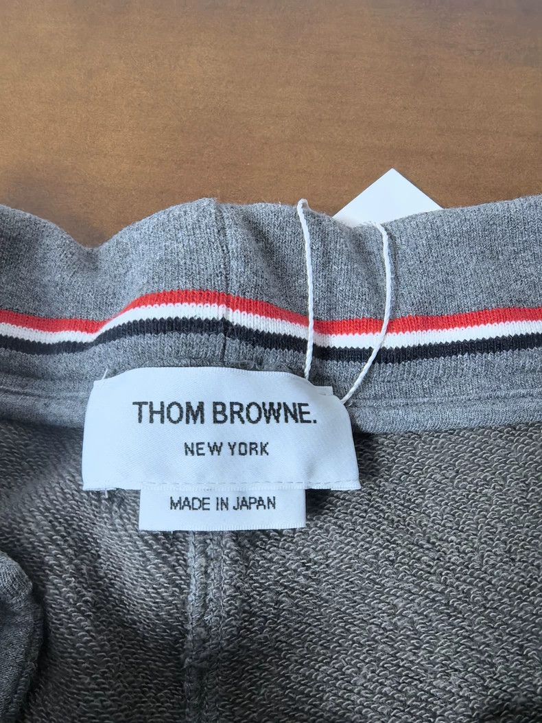 Thom Browne Thom Browne Men's Shorts in Gray-dmc Size US 32 / EU 48 - 5 Thumbnail