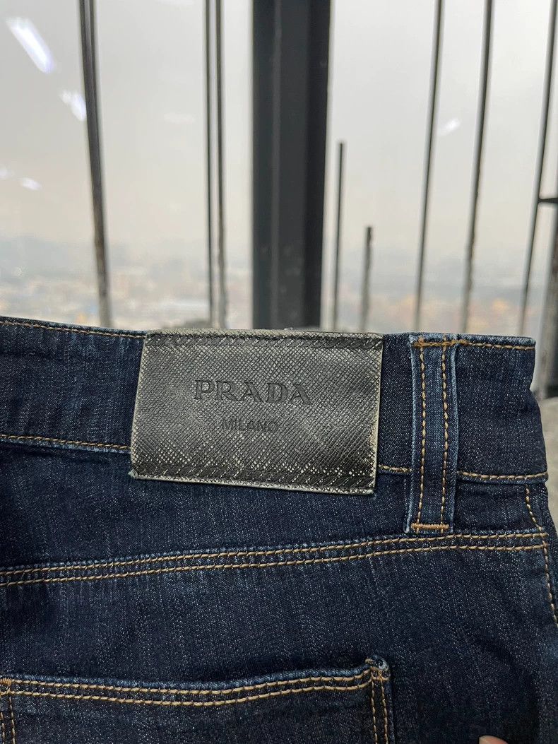 Prada Prada Denim Jeans in Excellent Condition-dmc Size 25" / US 0 / IT 36 - 5 Thumbnail