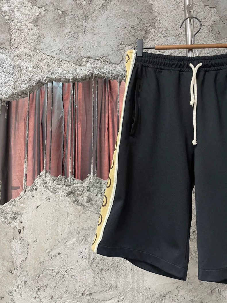 Gucci Gucci 3M Black Shorts-dmc Size US 26 / EU 42 - 3 Thumbnail