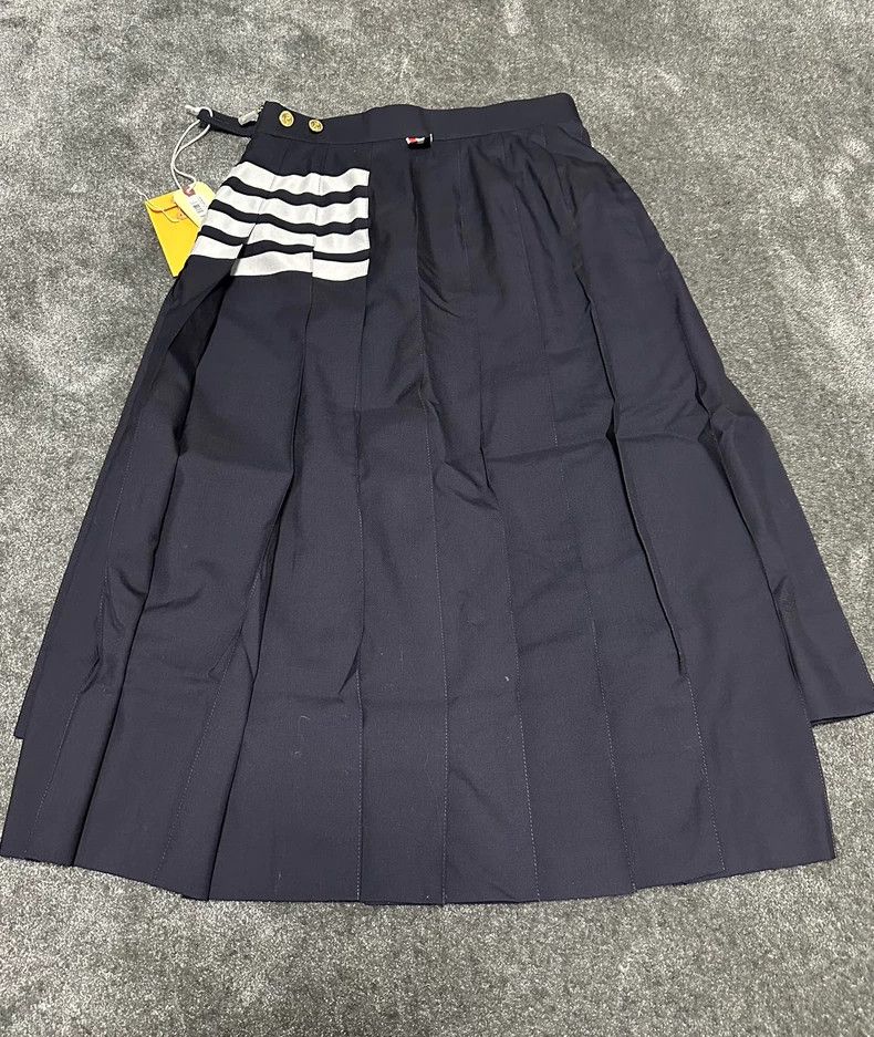 Thom Browne Classic Four-Bar Pleated Skirt by Thom Browne-dmc Size 22" - 5 Thumbnail