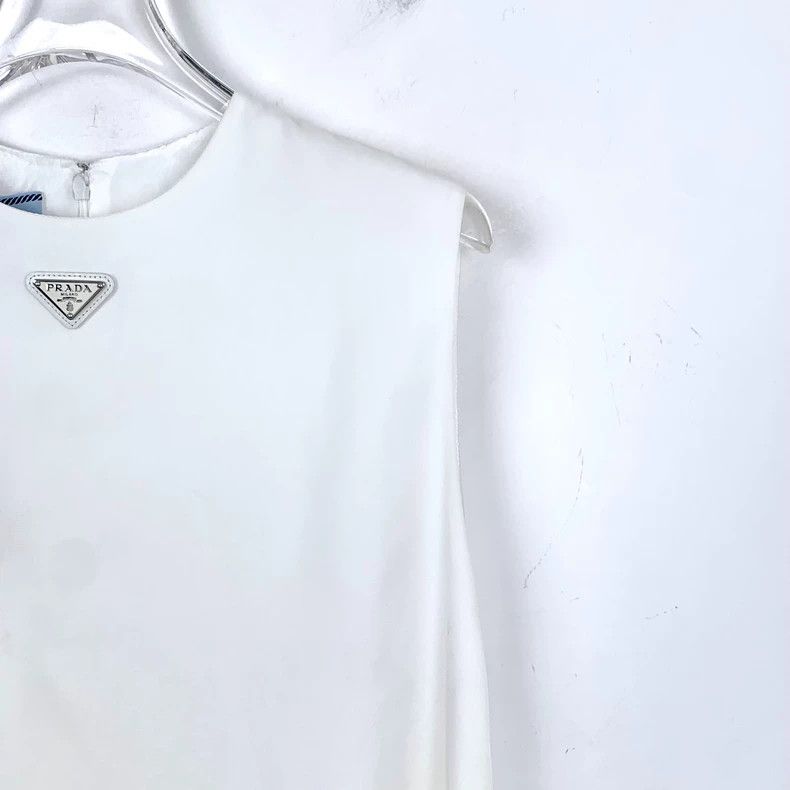 Prada Prada Sleeveless Dress with Logo Design-dmc Size 30" / US 8 / IT 44 - 3 Thumbnail