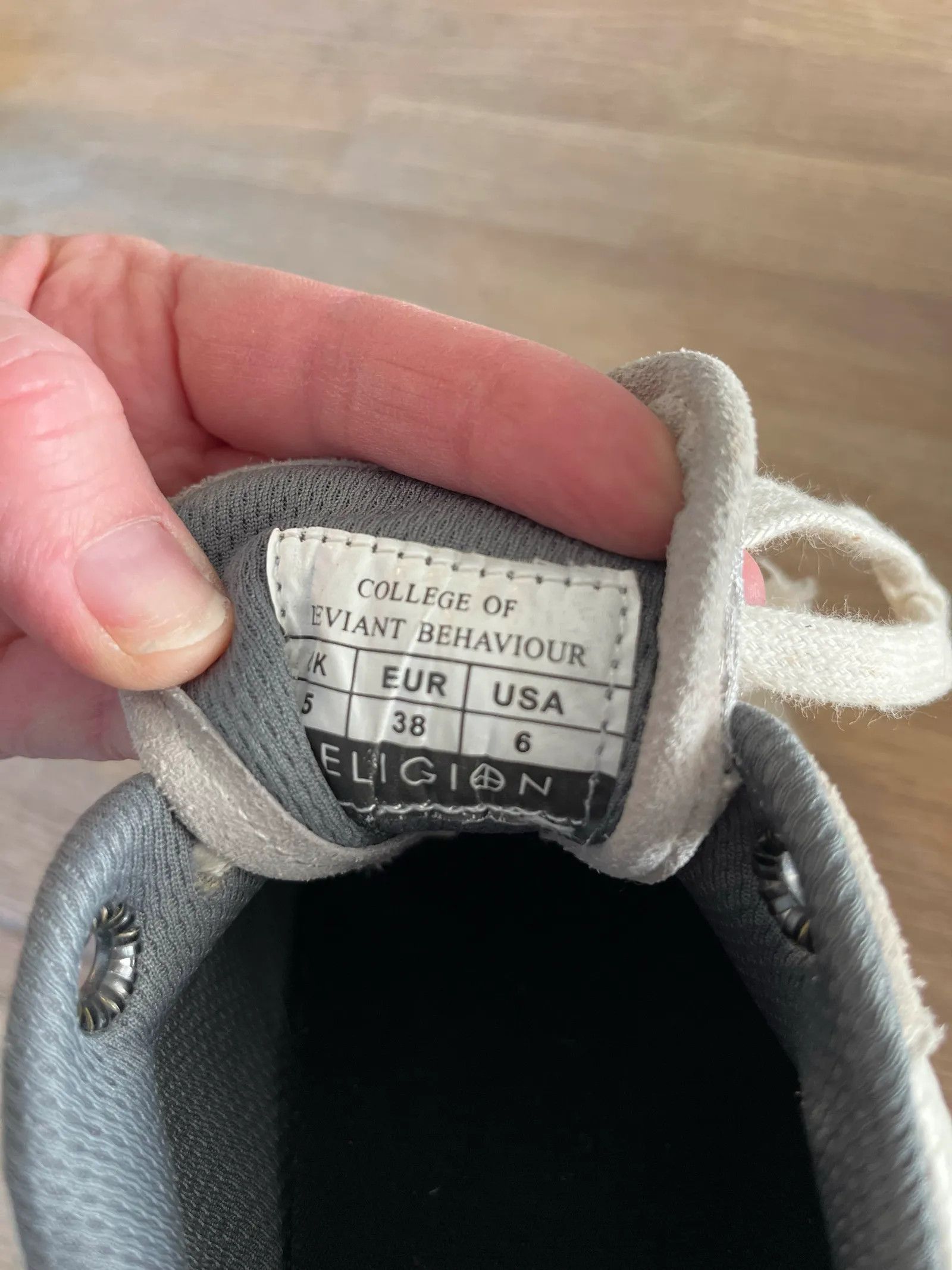 True Religion True Religion Sneakers Size US 8 / IT 38 - 3 Thumbnail