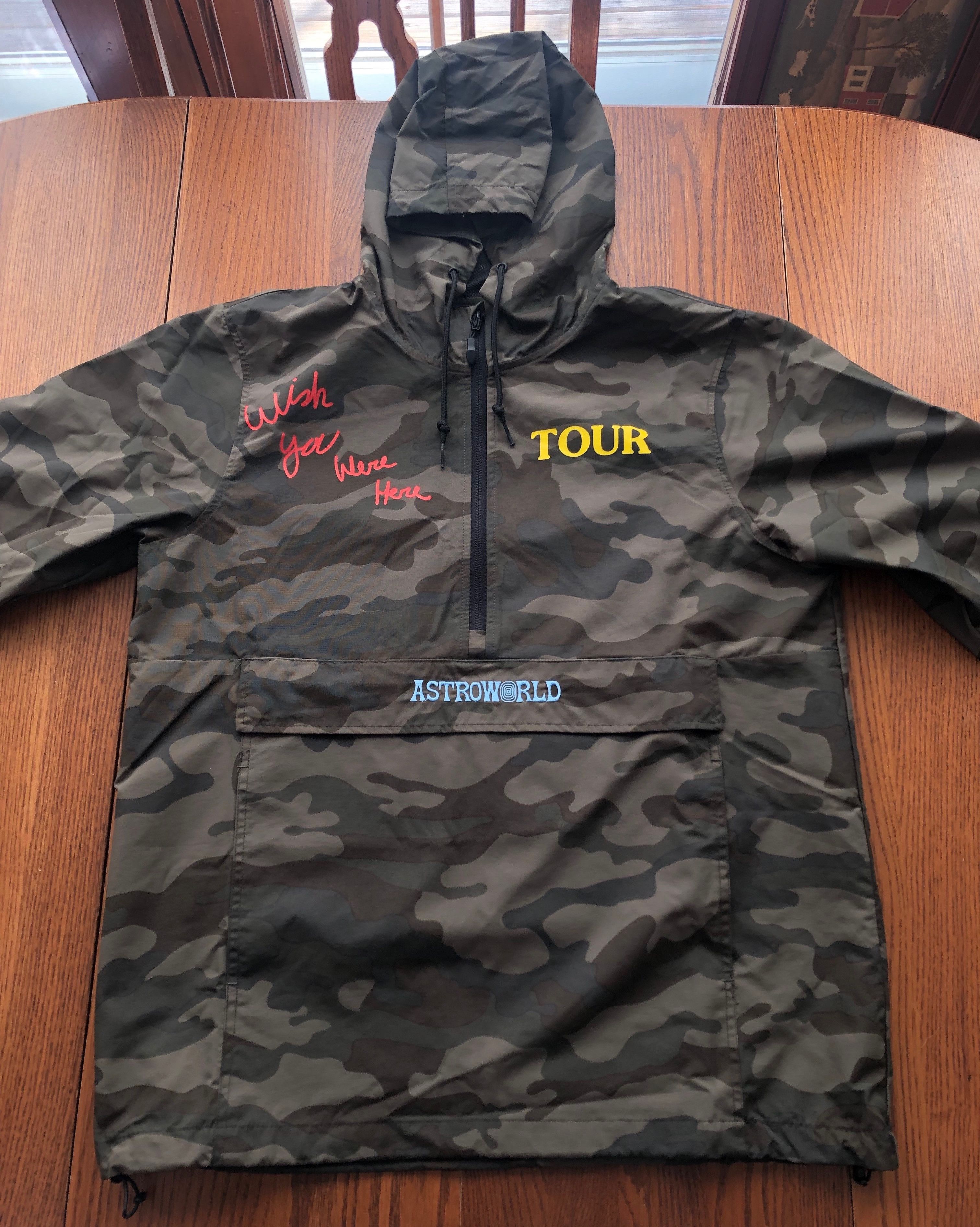 Astroworld camo windbreaker hotsell