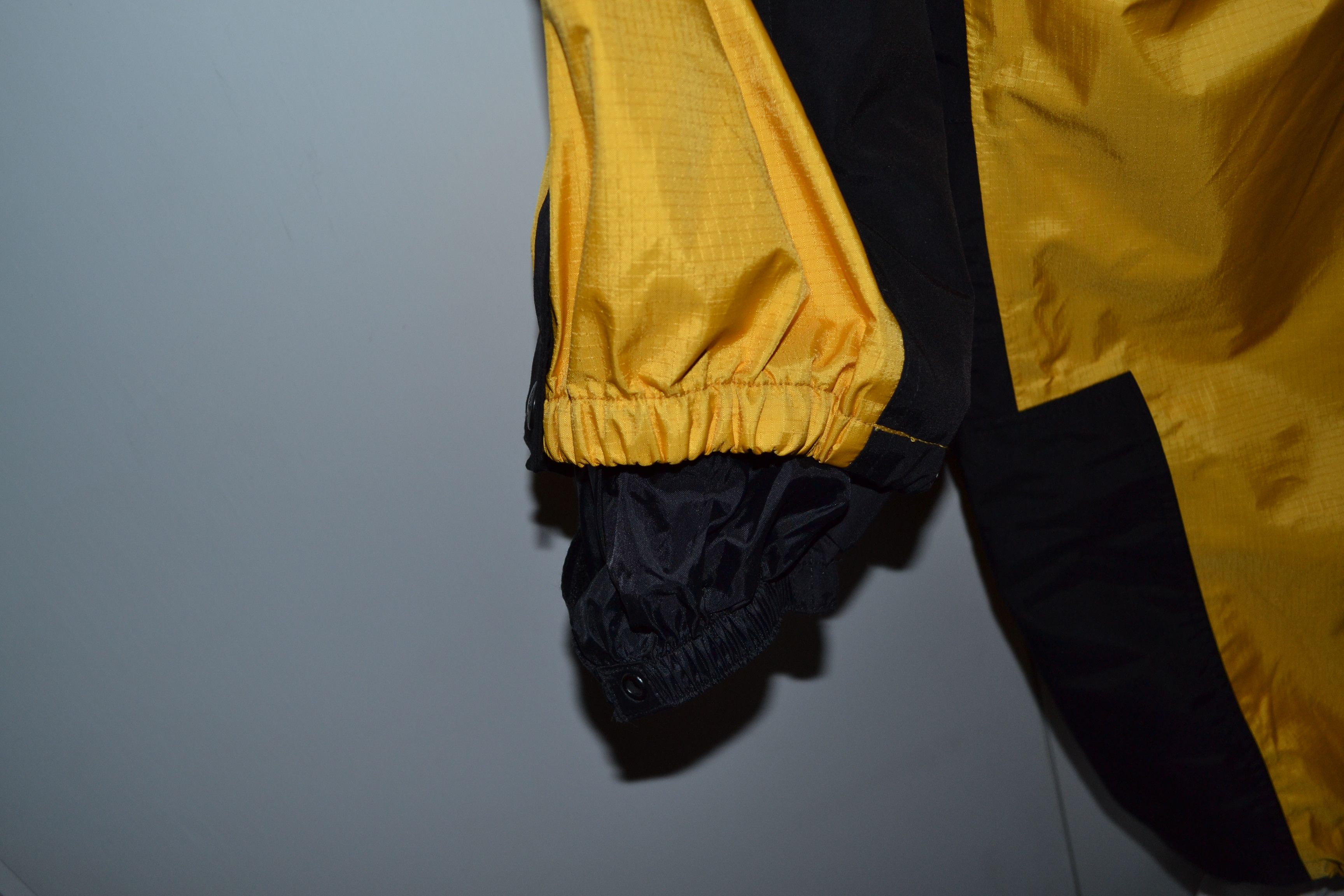 The North Face The North Face Vintage BIB XL Overall Yellow Ripstop Gore-tex Deadstock Winter Hardshell Suit Rare Supreme 90s piece Karakoram Salopette Size US 36 / EU 52 - 9 Thumbnail