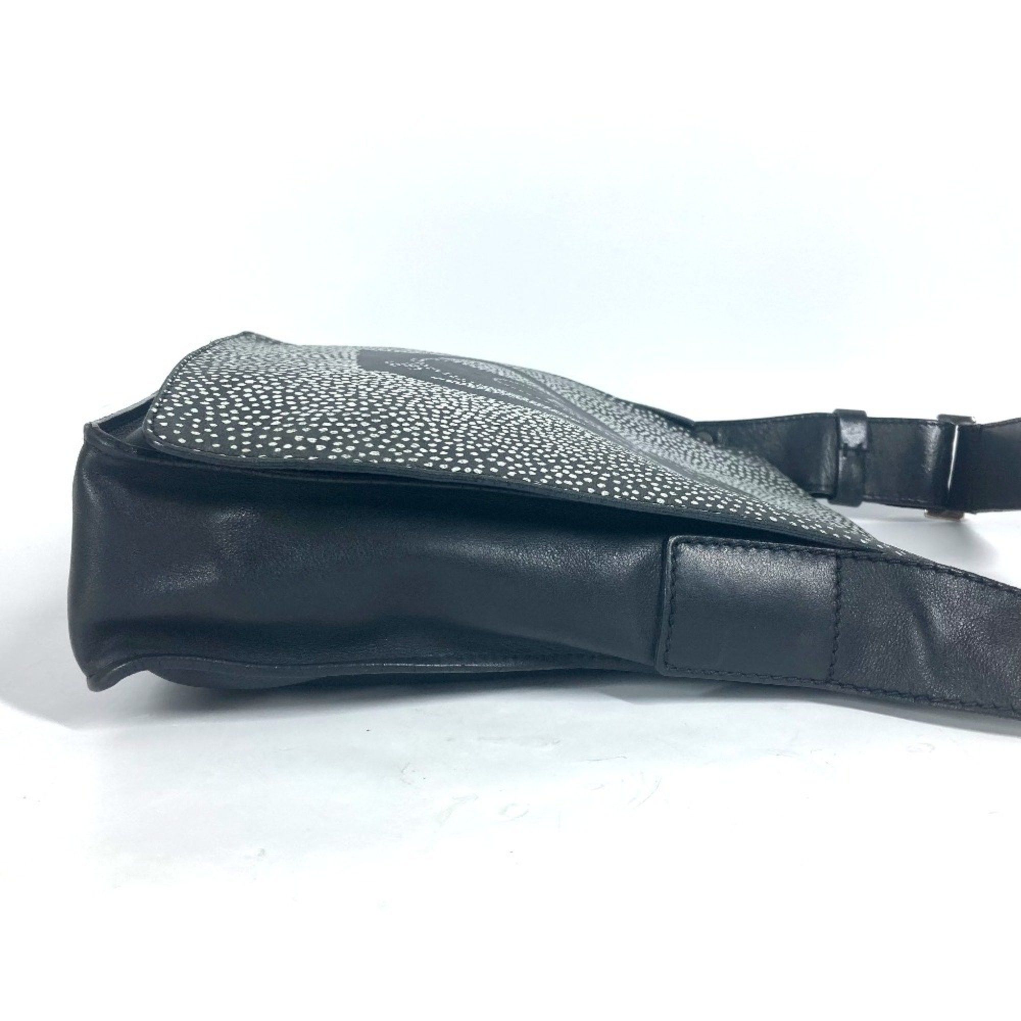 Chanel Chanel bag, crossbody, CC, Coco mark, design, flap, shoulder leather, men's, black Size ONE SIZE - 7 Thumbnail
