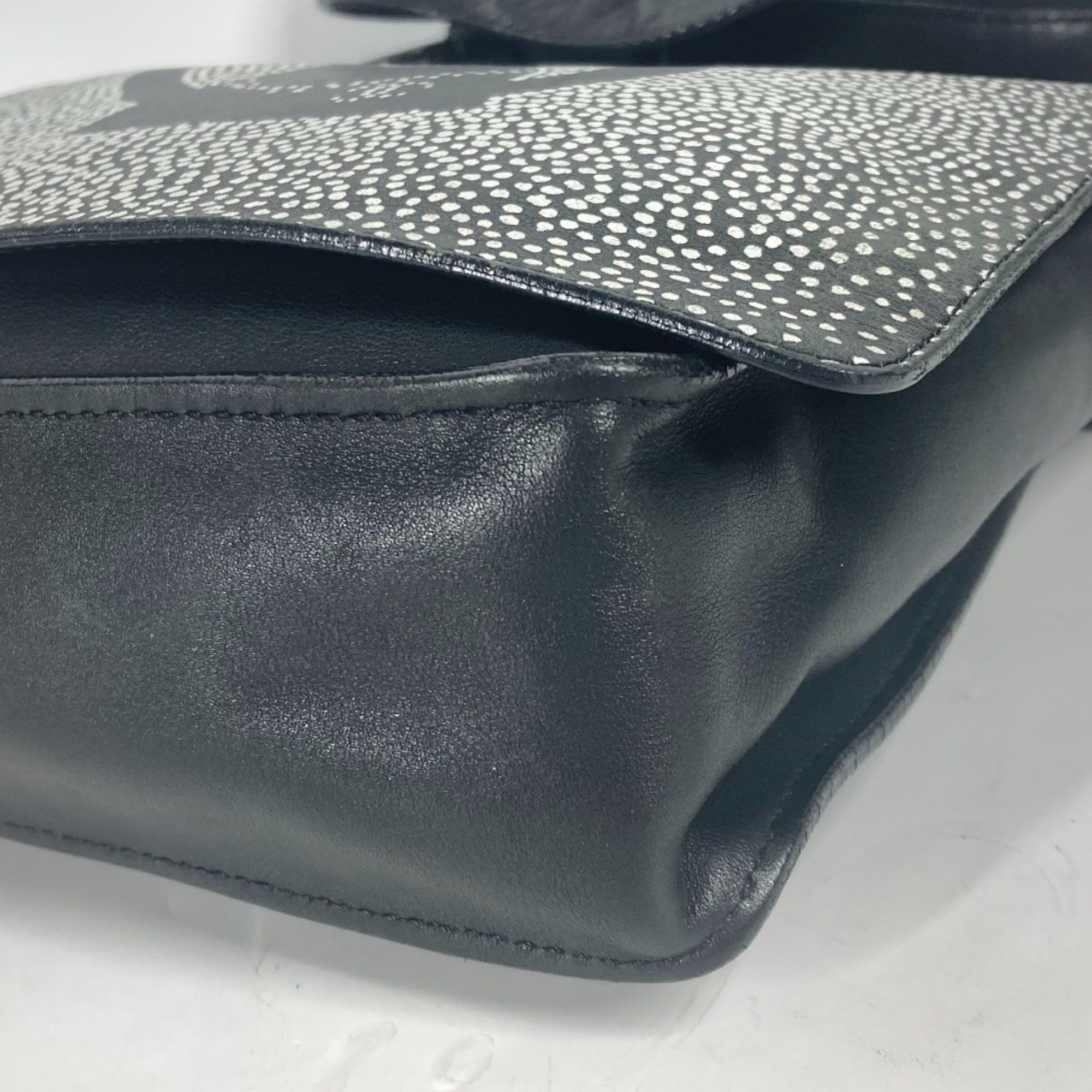Chanel Chanel bag, crossbody, CC, Coco mark, design, flap, shoulder leather, men's, black Size ONE SIZE - 10 Thumbnail