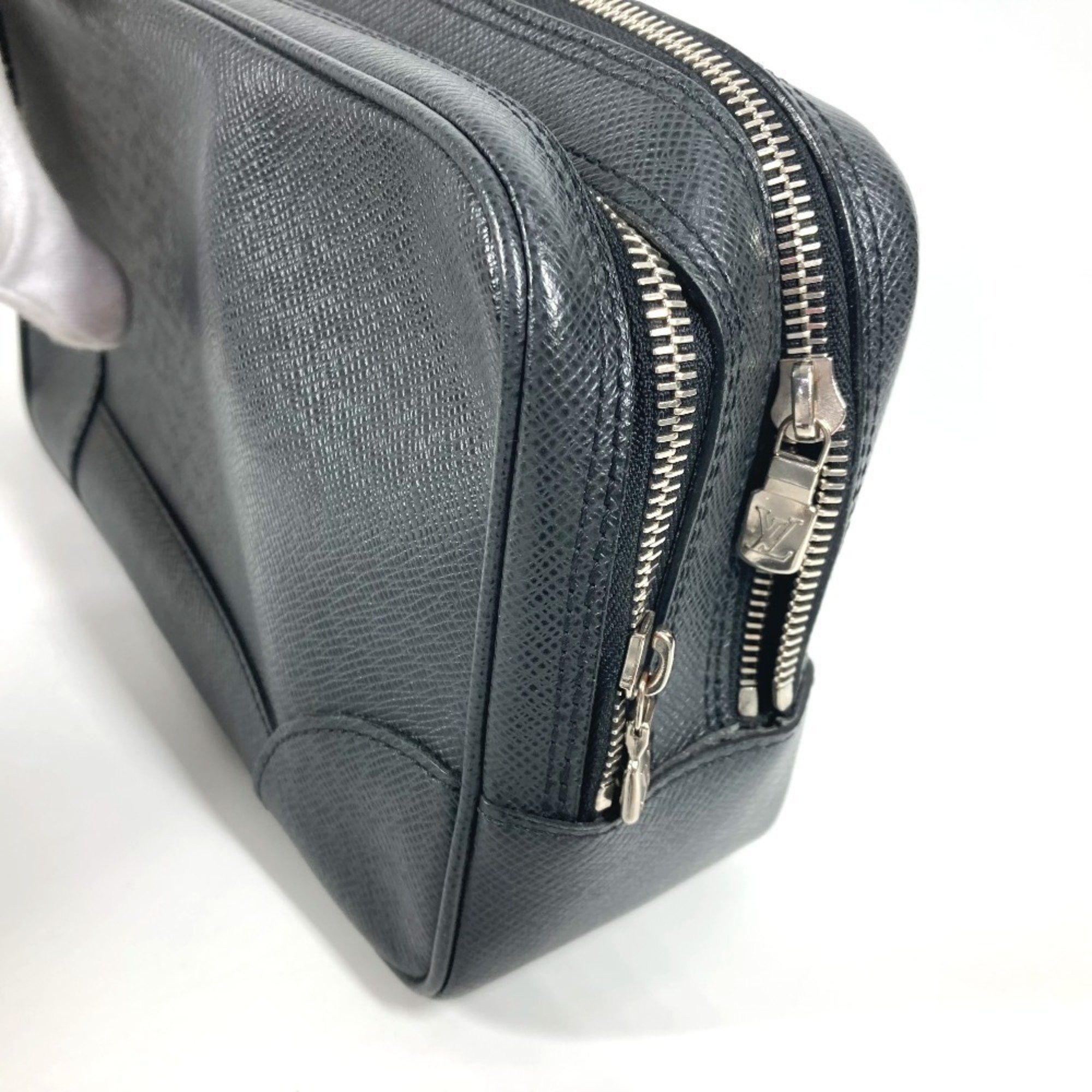 Louis Vuitton LOUIS VUITTON M31142 Taiga Pavel Bag Pouch Clutch with Strap Second Leather Men's Ardoise Black Size ONE SIZE - 6 Thumbnail