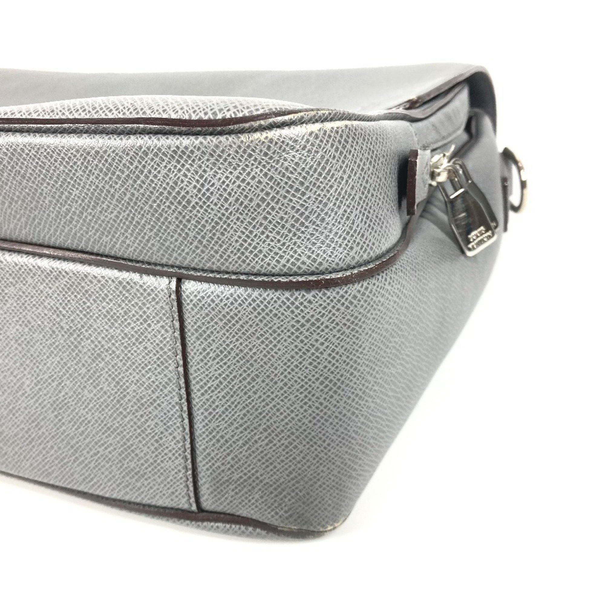Louis Vuitton LOUIS VUITTON M32638 Taiga Vasili GM 2WAY bag Shoulder Handbag Crossbody Business leather Men's Glacier Gray Size ONE SIZE - 12 Thumbnail
