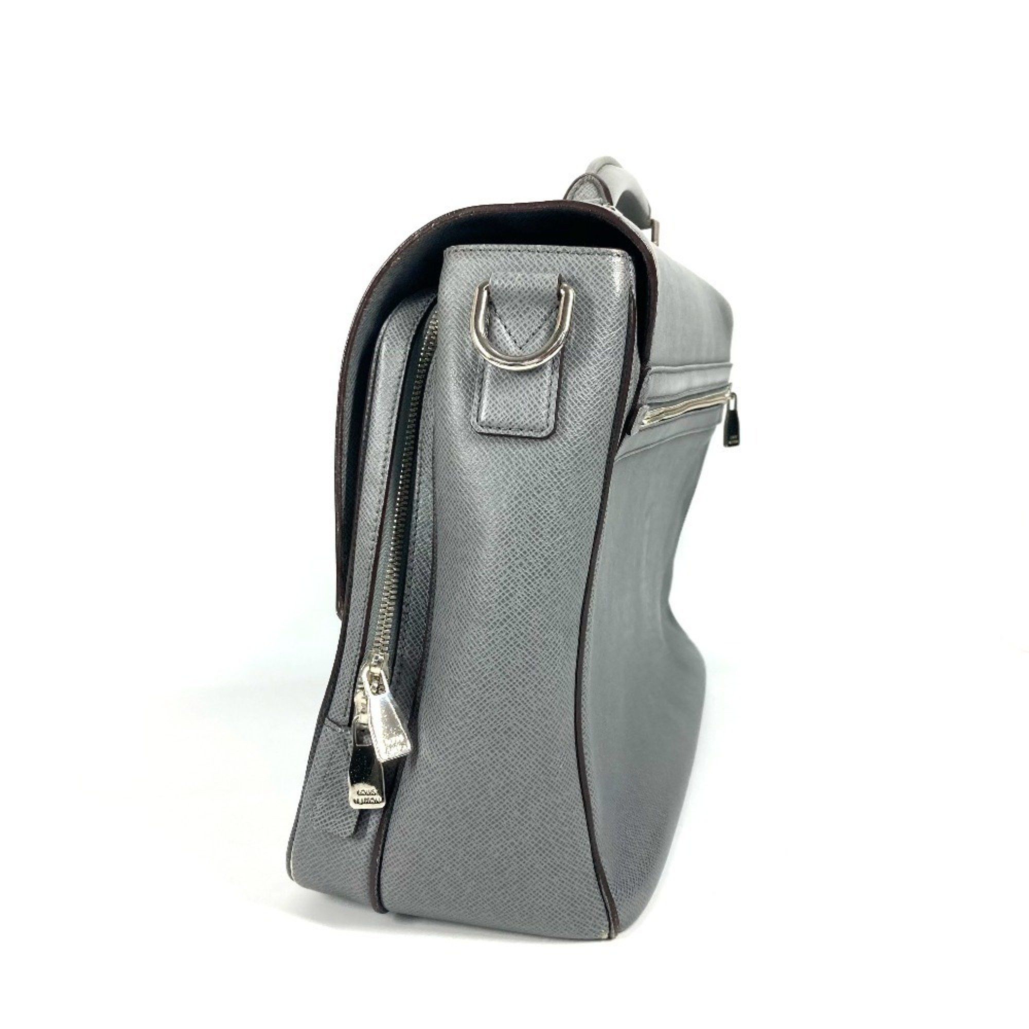 Louis Vuitton LOUIS VUITTON M32638 Taiga Vasili GM 2WAY bag Shoulder Handbag Crossbody Business leather Men's Glacier Gray Size ONE SIZE - 3 Thumbnail