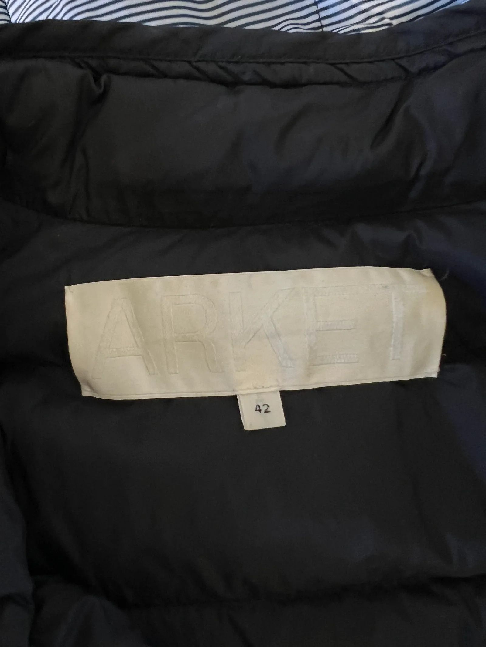 Arket Arket Tunn dunjacka Jacket Size M / US 6-8 / IT 42-44 - 2 Thumbnail