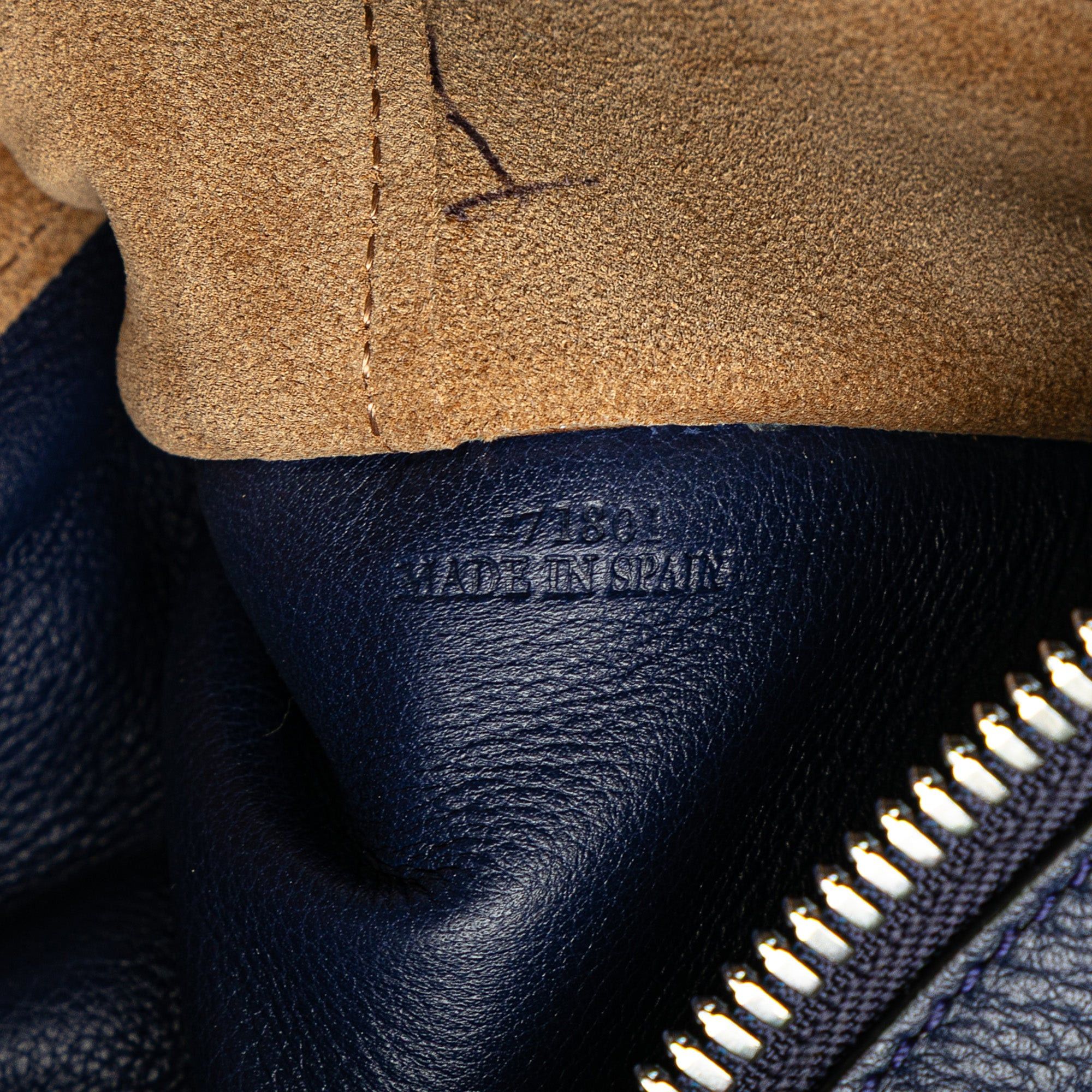 Loewe LOEWE Leather Amazona 28 Blue Size ONE SIZE - 6 Thumbnail