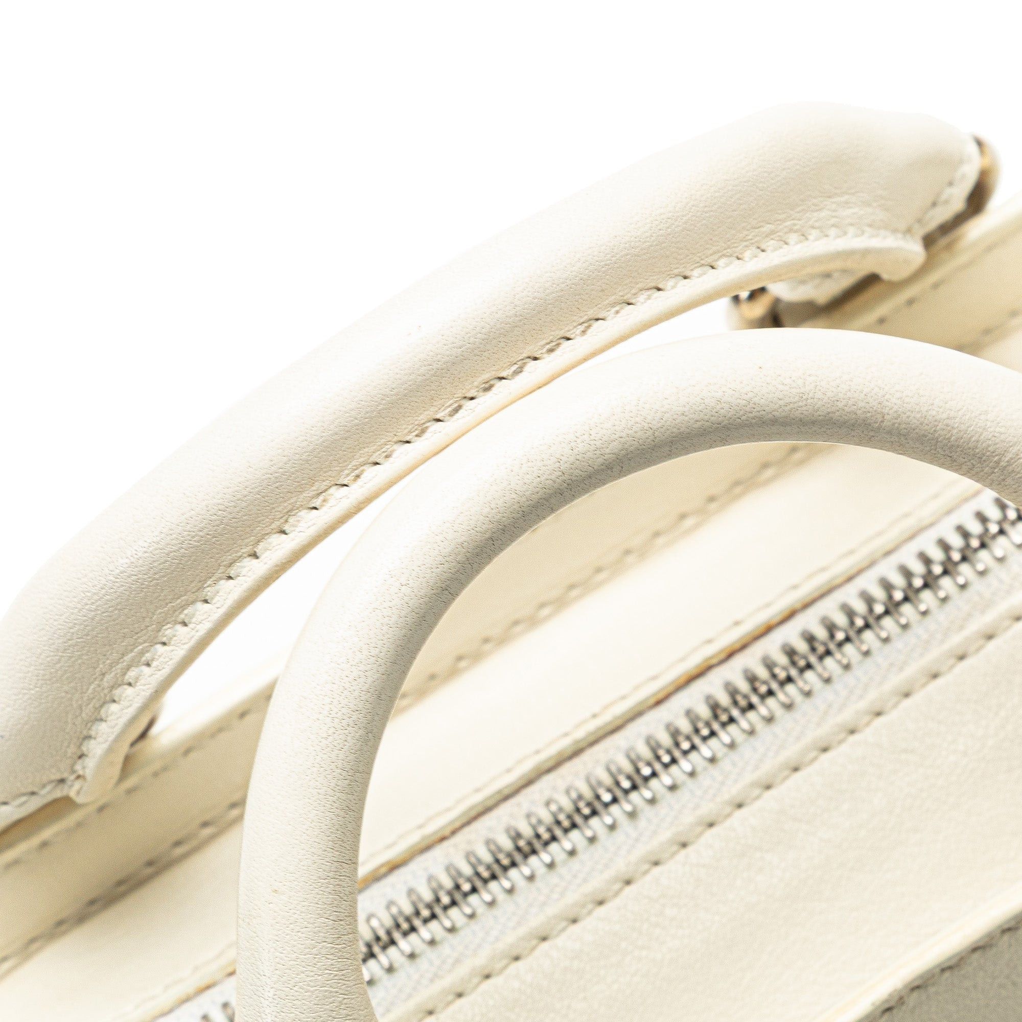 Celine Celine Mini Leather Boogie Handbag White Size ONE SIZE - 12 Thumbnail