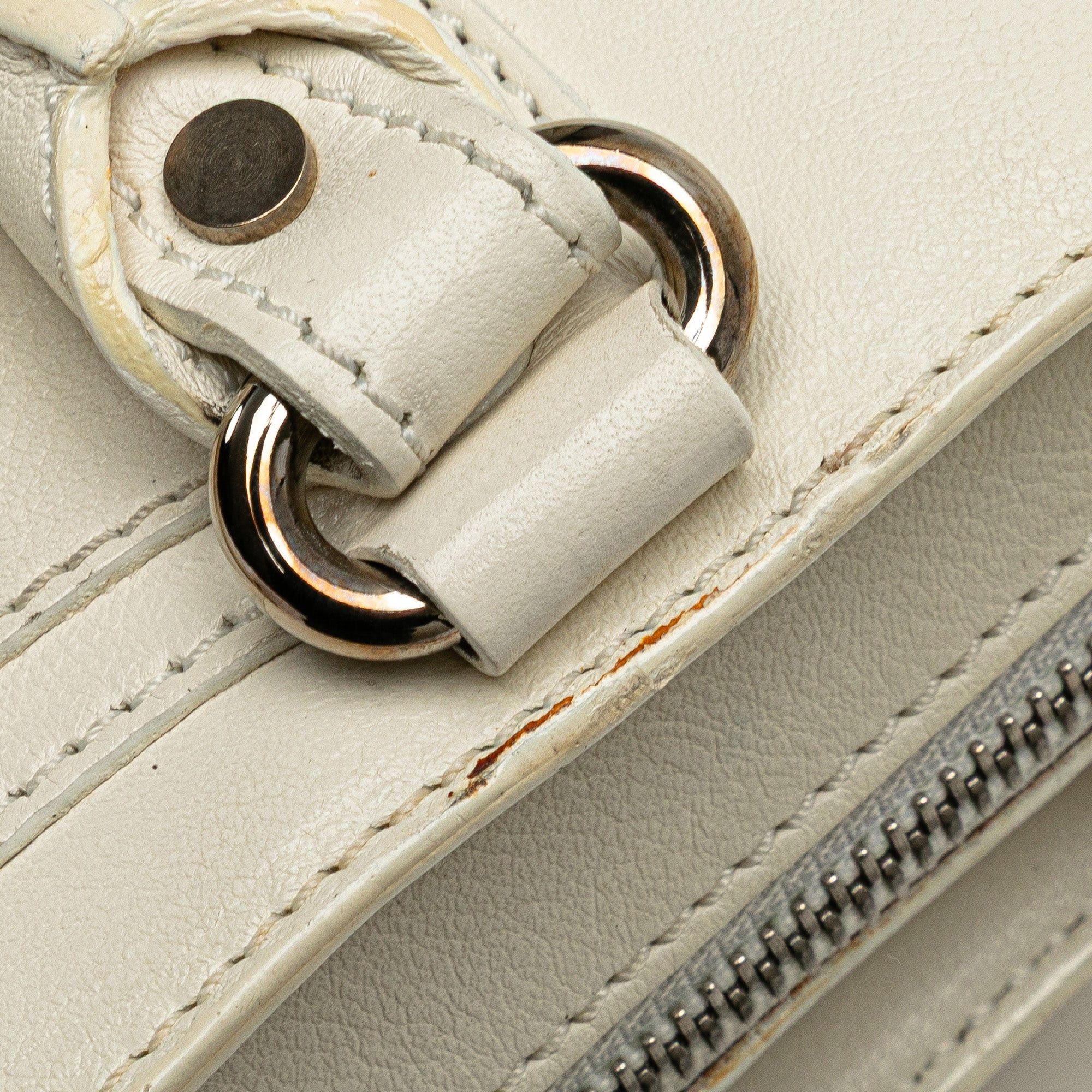 Celine Celine Mini Leather Boogie Handbag White Size ONE SIZE - 9 Thumbnail