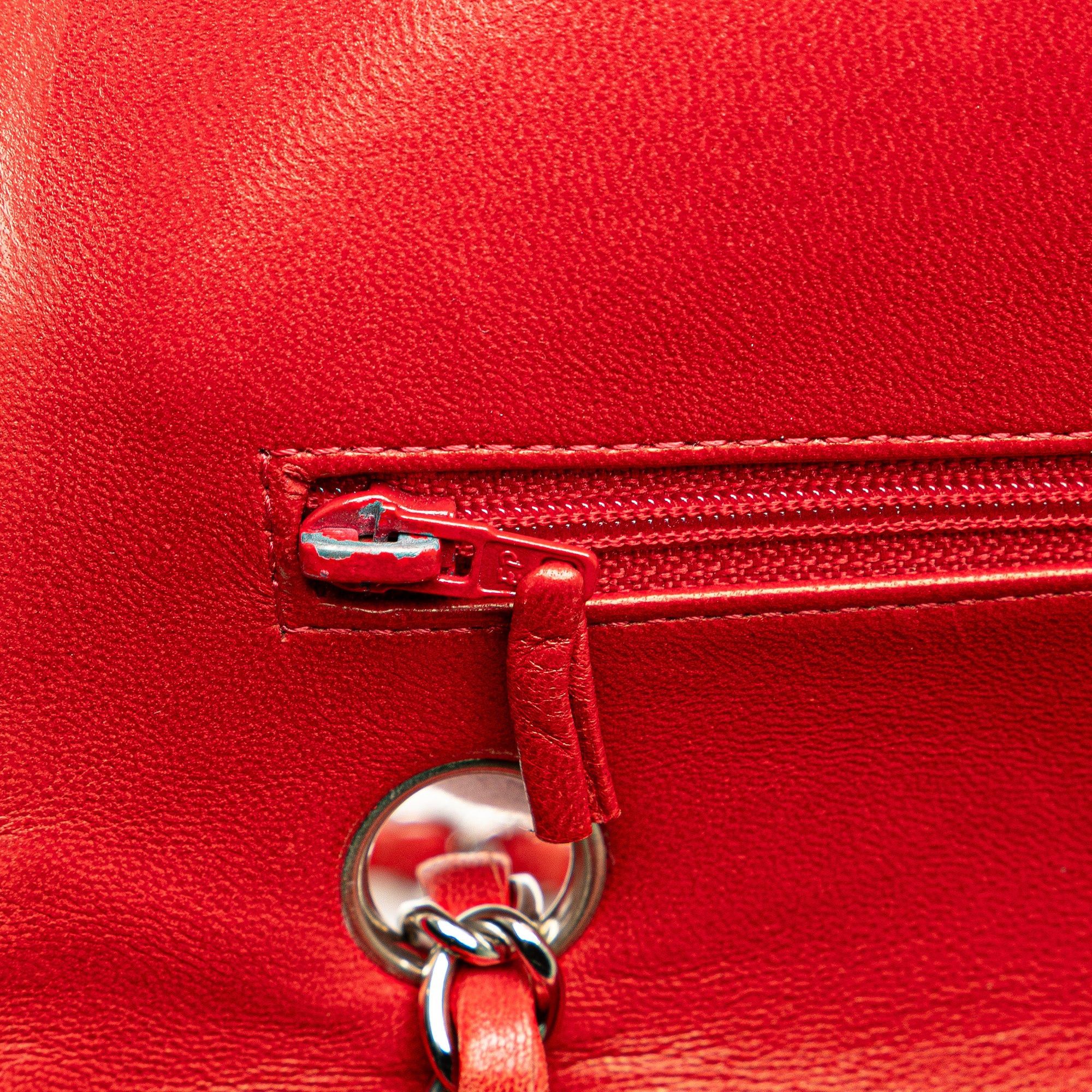 Chanel Chanel Medium Classic Lambskin Double Flap Red Size ONE SIZE - 7 Thumbnail