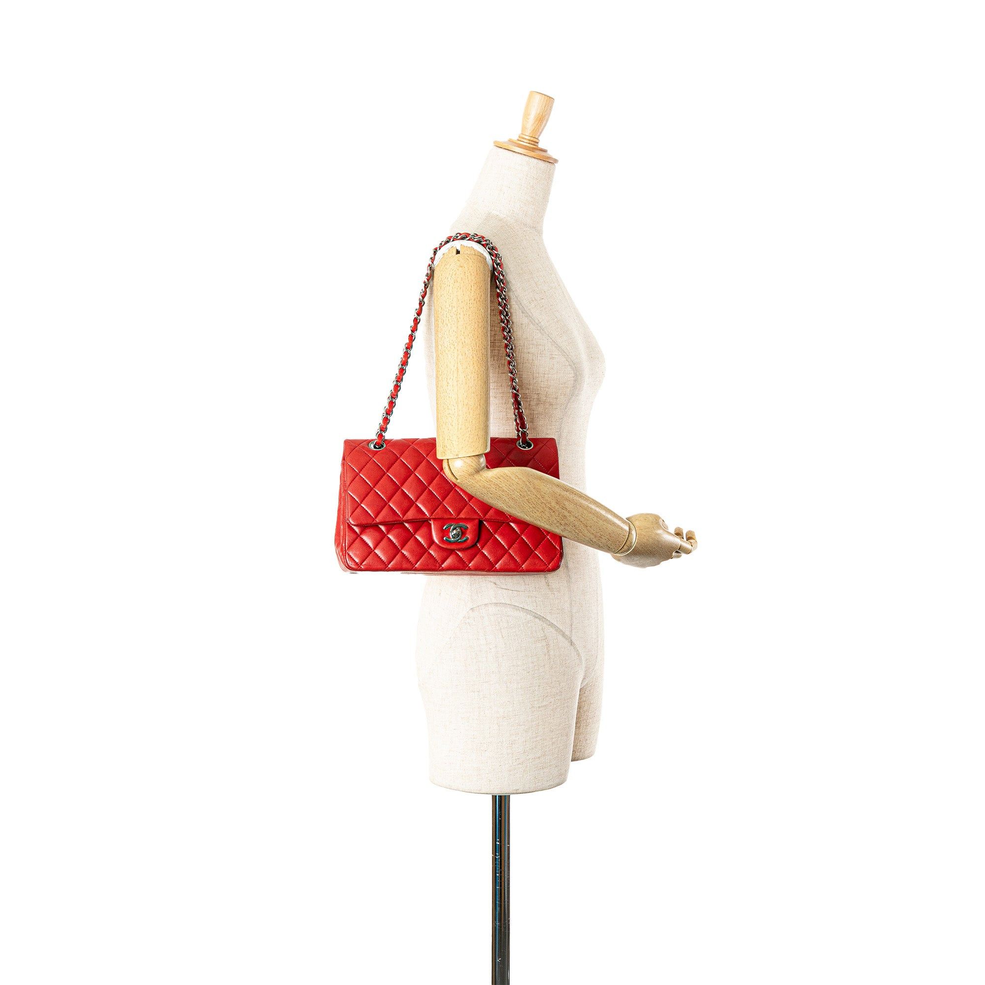 Chanel Chanel Medium Classic Lambskin Double Flap Red Size ONE SIZE - 16 Thumbnail